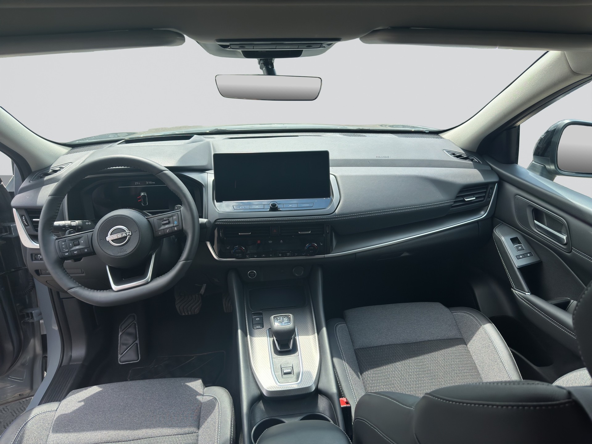 NISSAN Qashqai 1.3 DIG-T MHEV N-Connecta-image-14