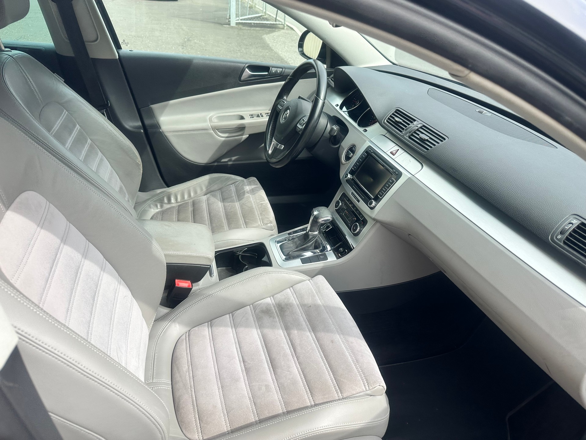 VW Passat Variant 2.0 TDI Comfortline 4Motion DSG-image-13