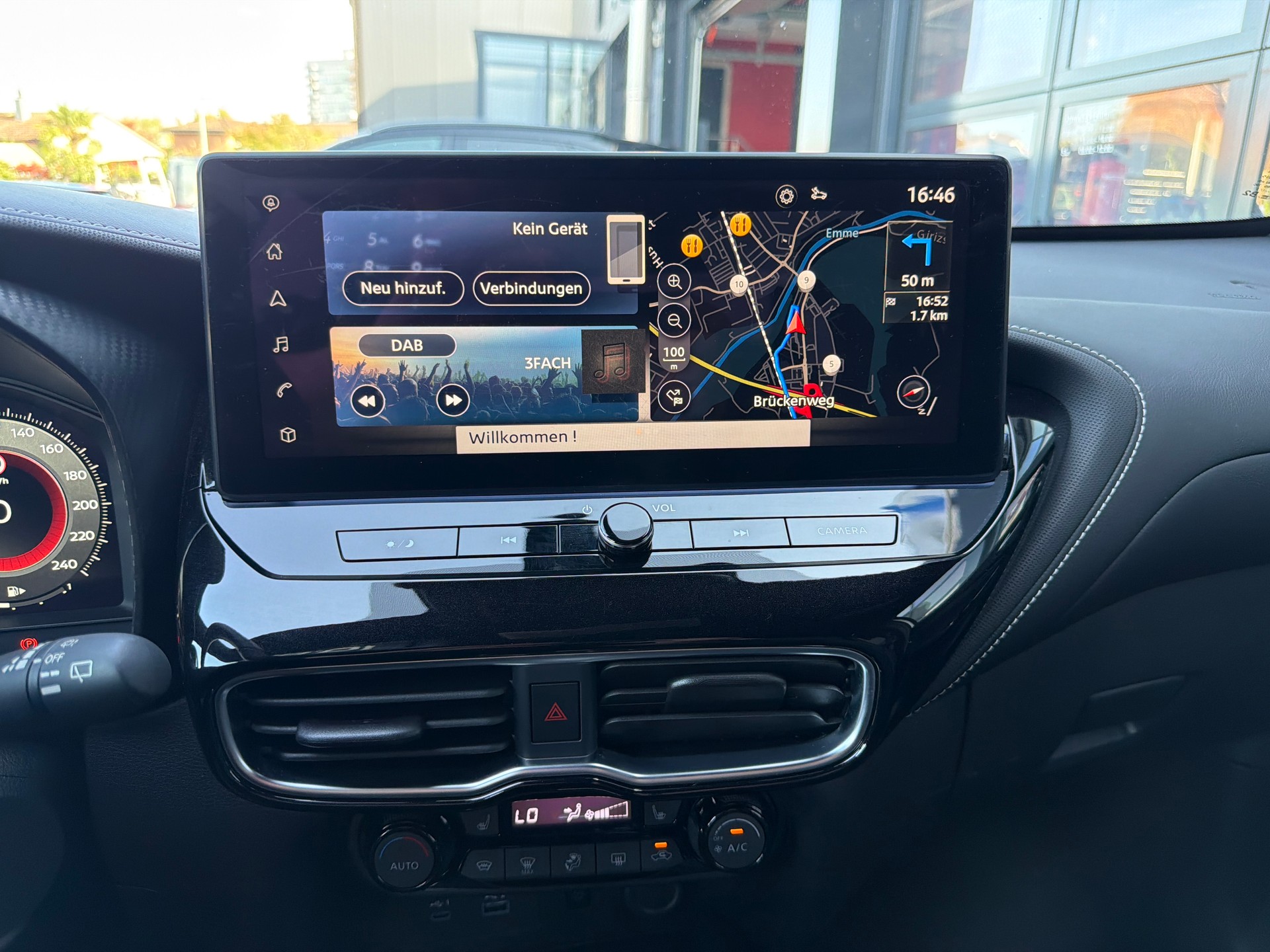 NISSAN Juke 1.0 DIG-T tekna DCT-image-11