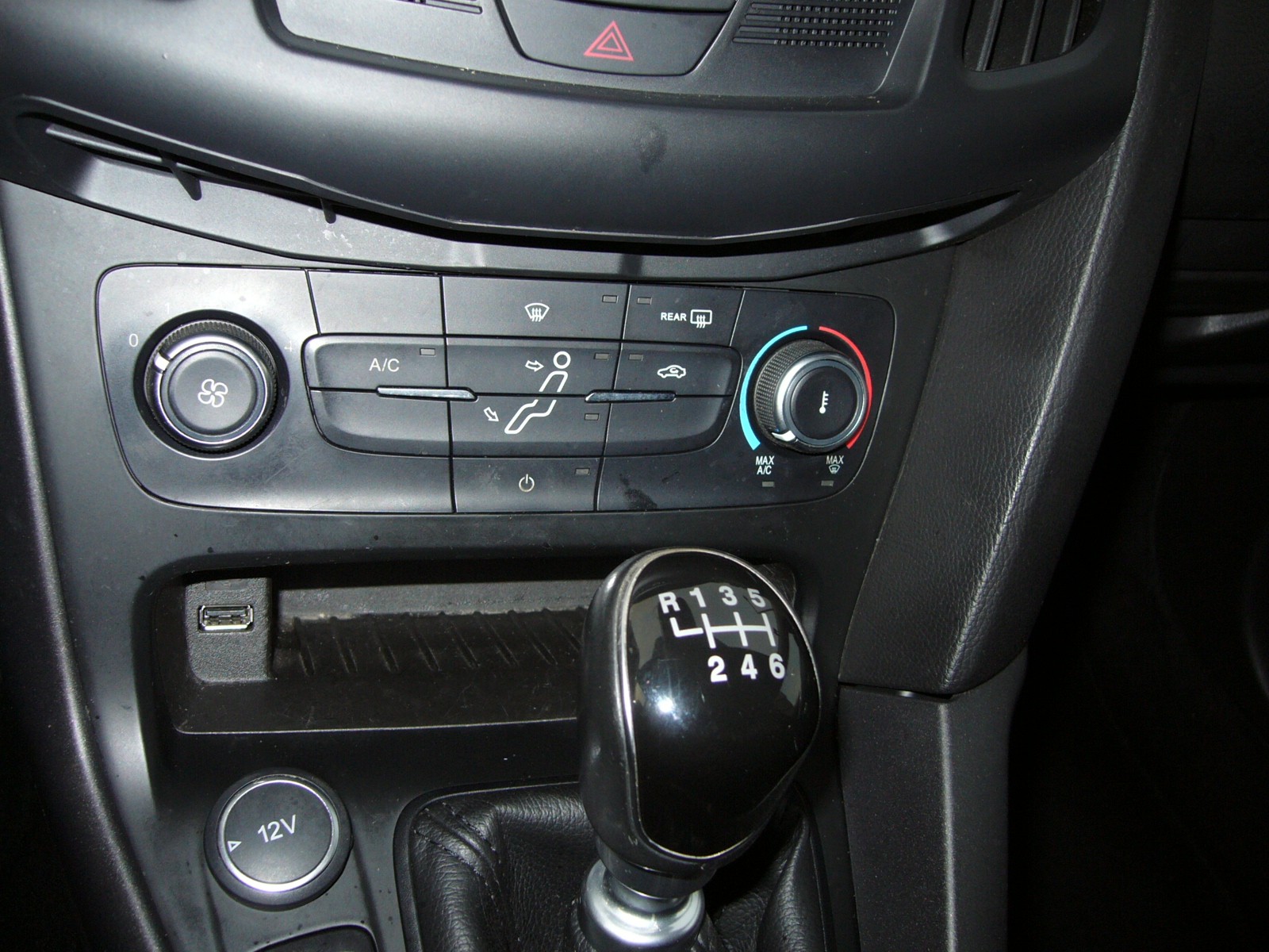 FORD Focus 1.0 SCTi Trend-image-7