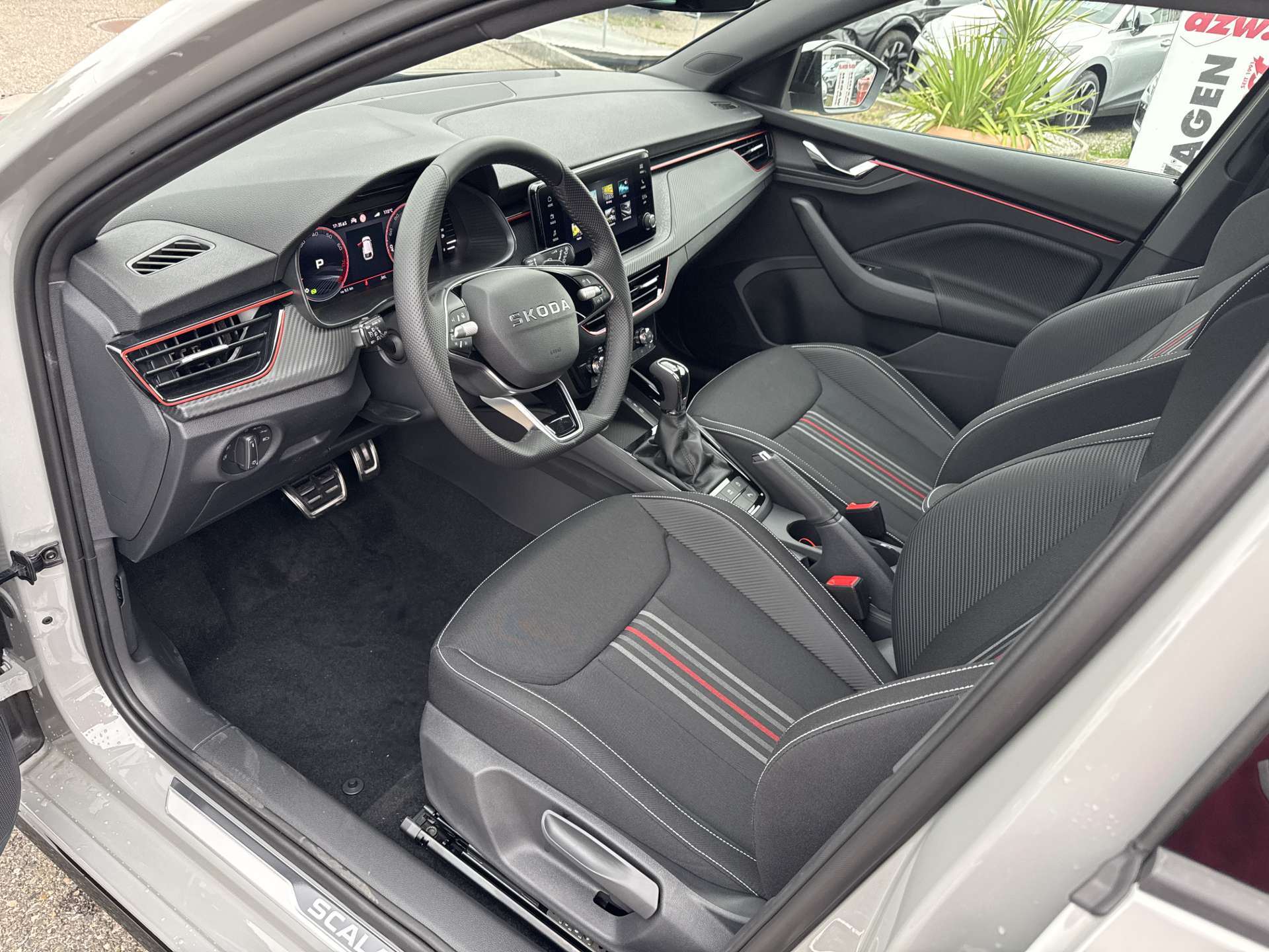 SKODA Scala 1.5 TSi Monte Carlo DSG-Automat-image-5