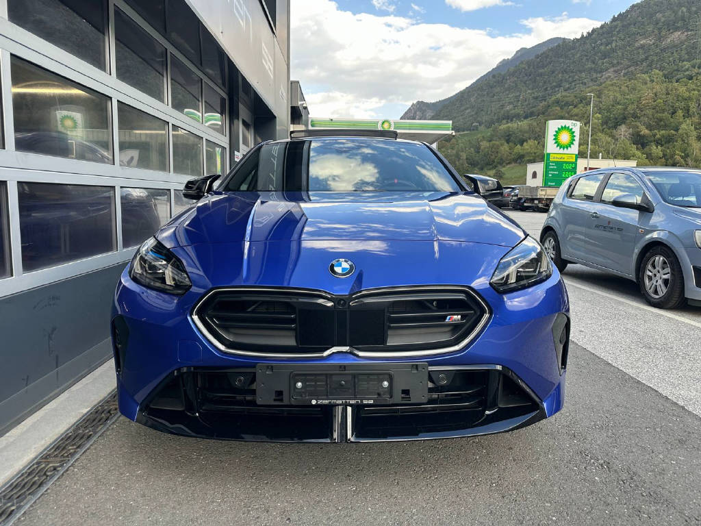 BMW M135i xDrive (CH)-image-2