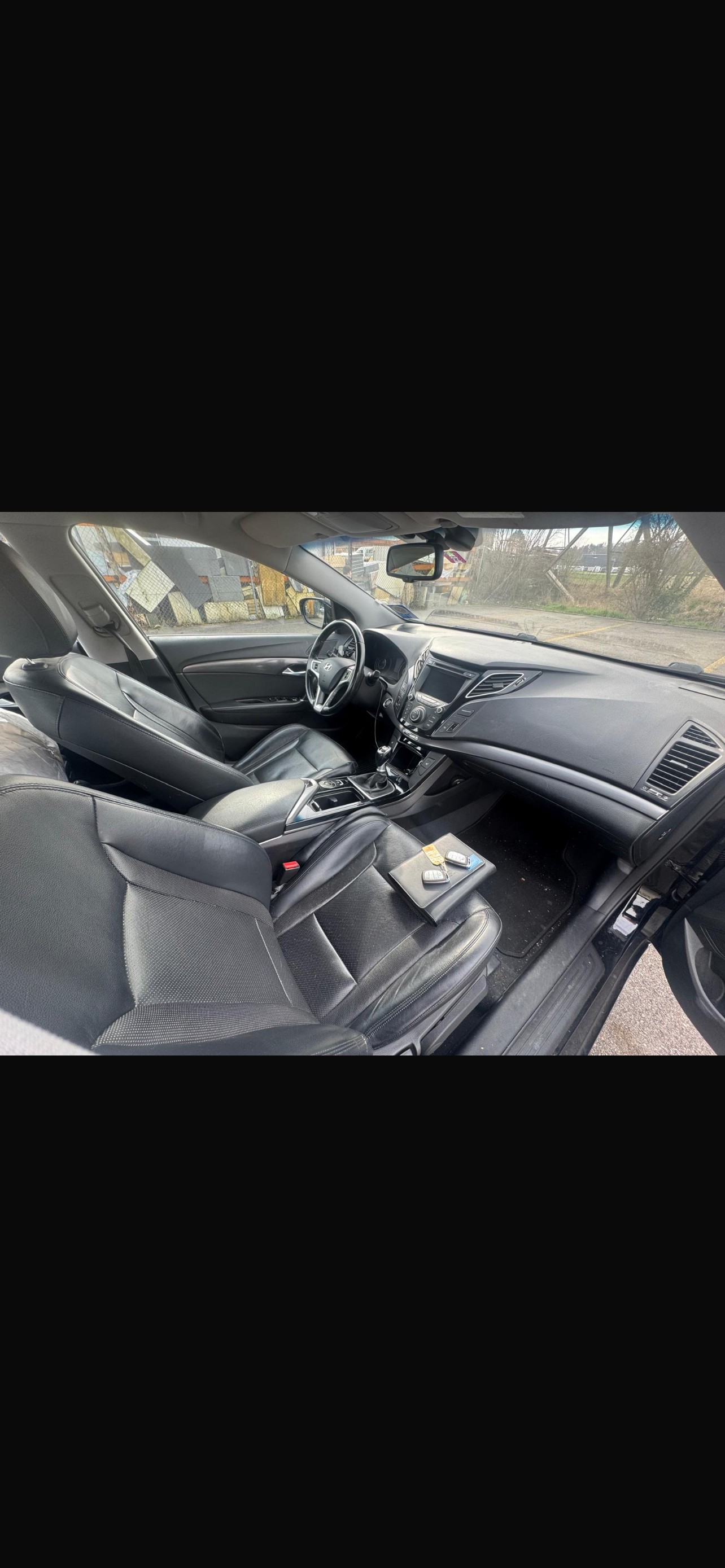 HYUNDAI i40-image-7