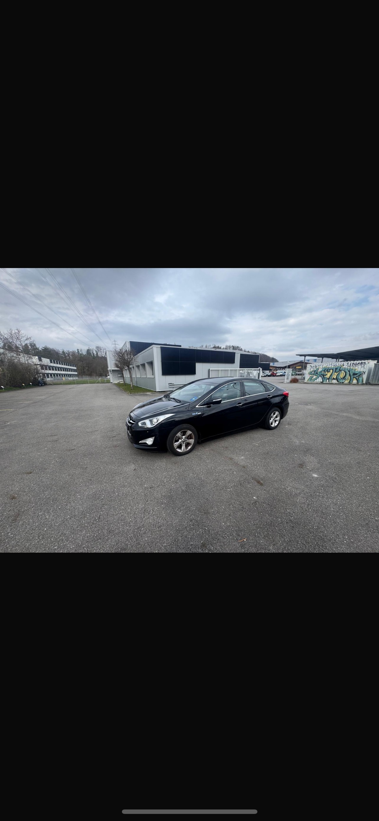 HYUNDAI i40-image-0