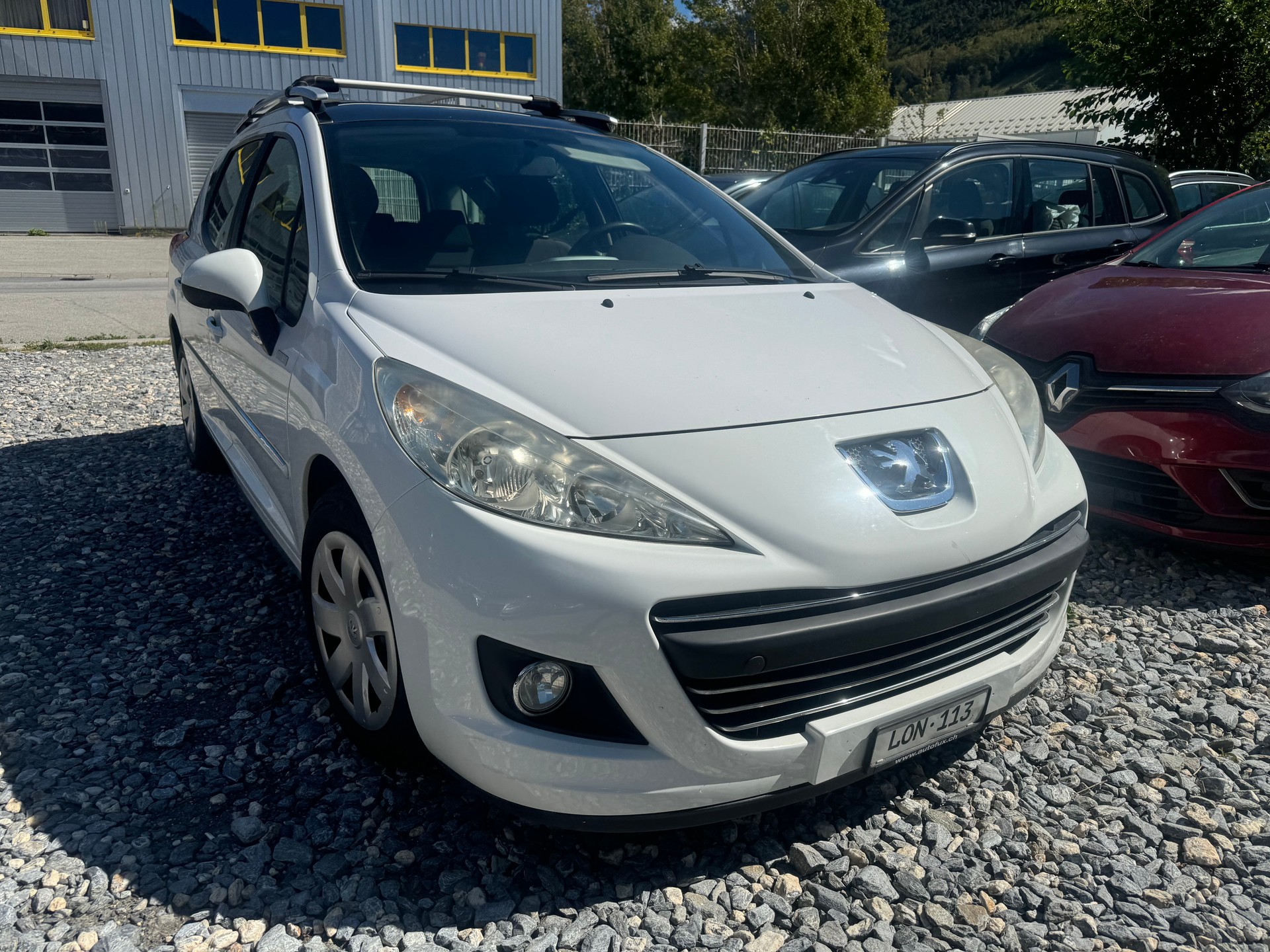 PEUGEOT 207 SW 1.4 16V Sport-image-1