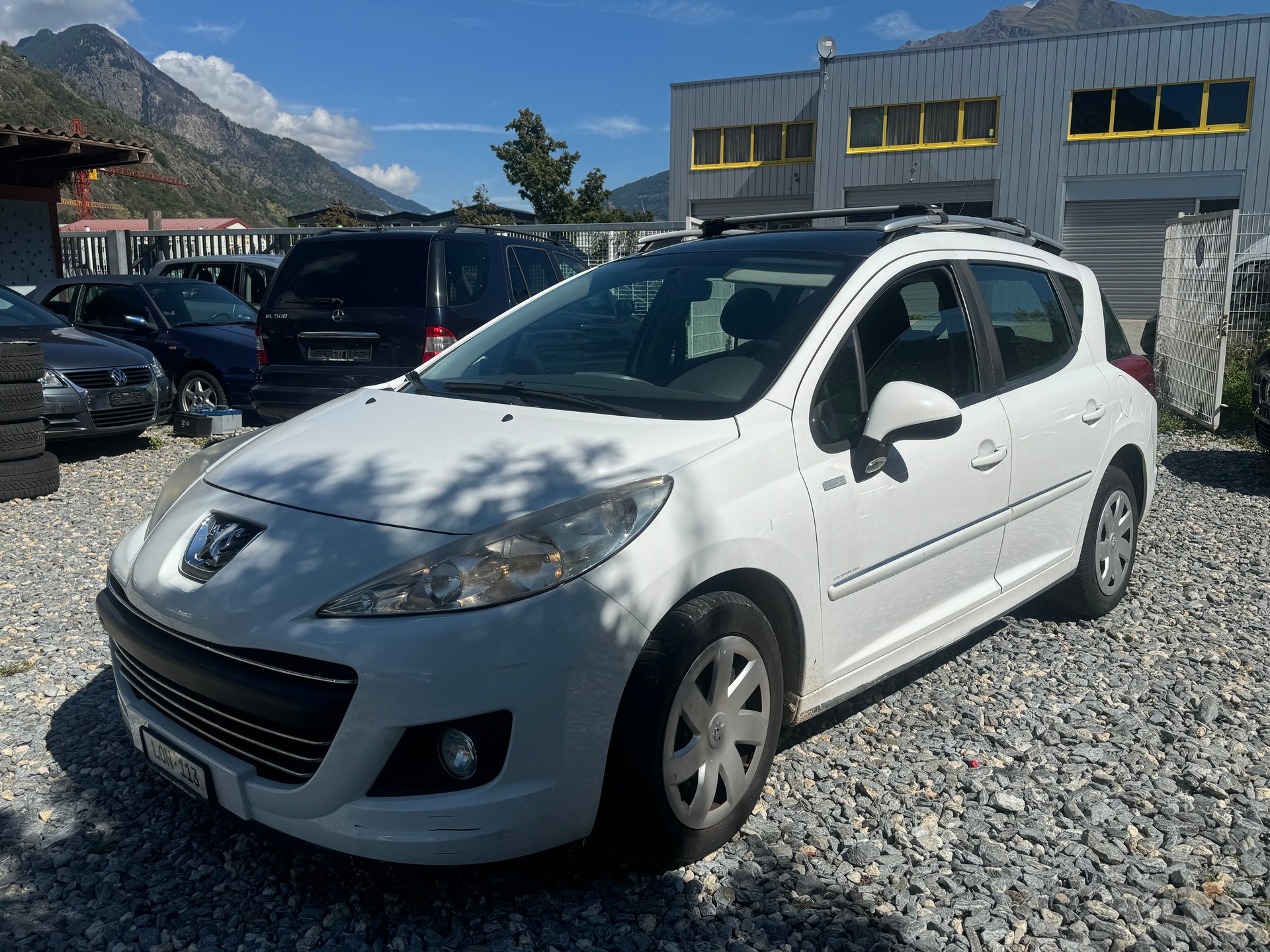 PEUGEOT 207 SW 1.4 16V Sport-image-3