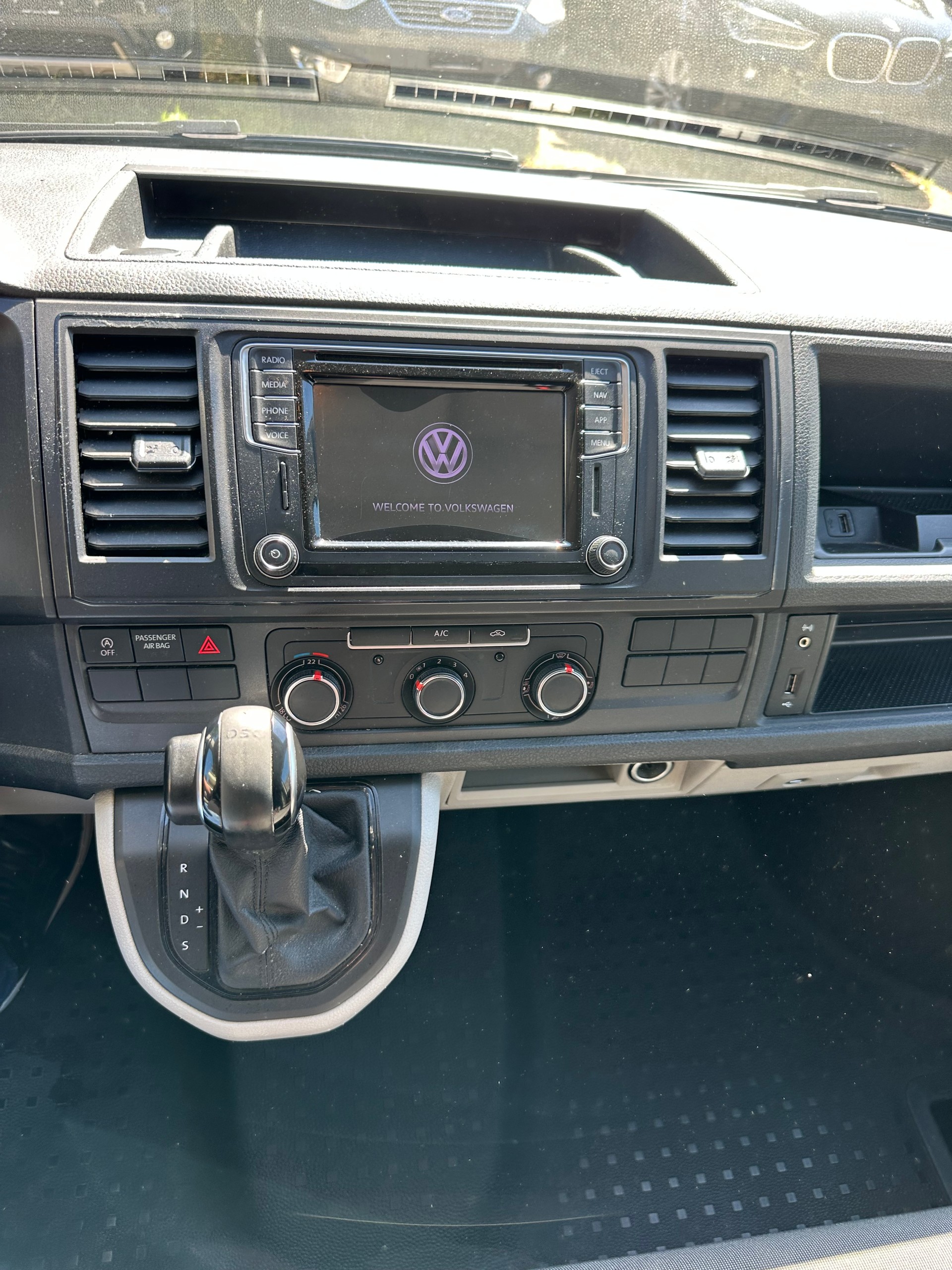 VW T6 2.0 TDI DSG-image-12