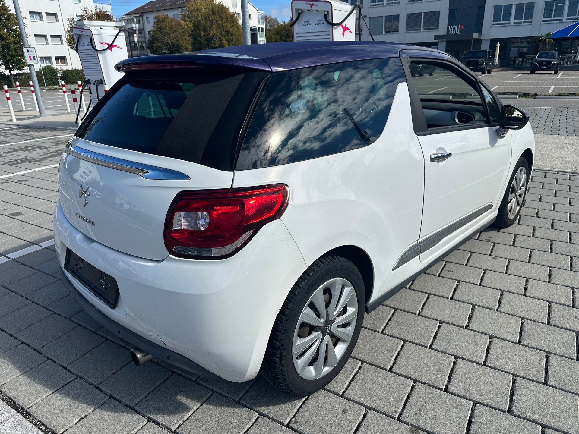 DS AUTOMOBILES DS3 Cabrio 1.2 VTi Chic-image-3