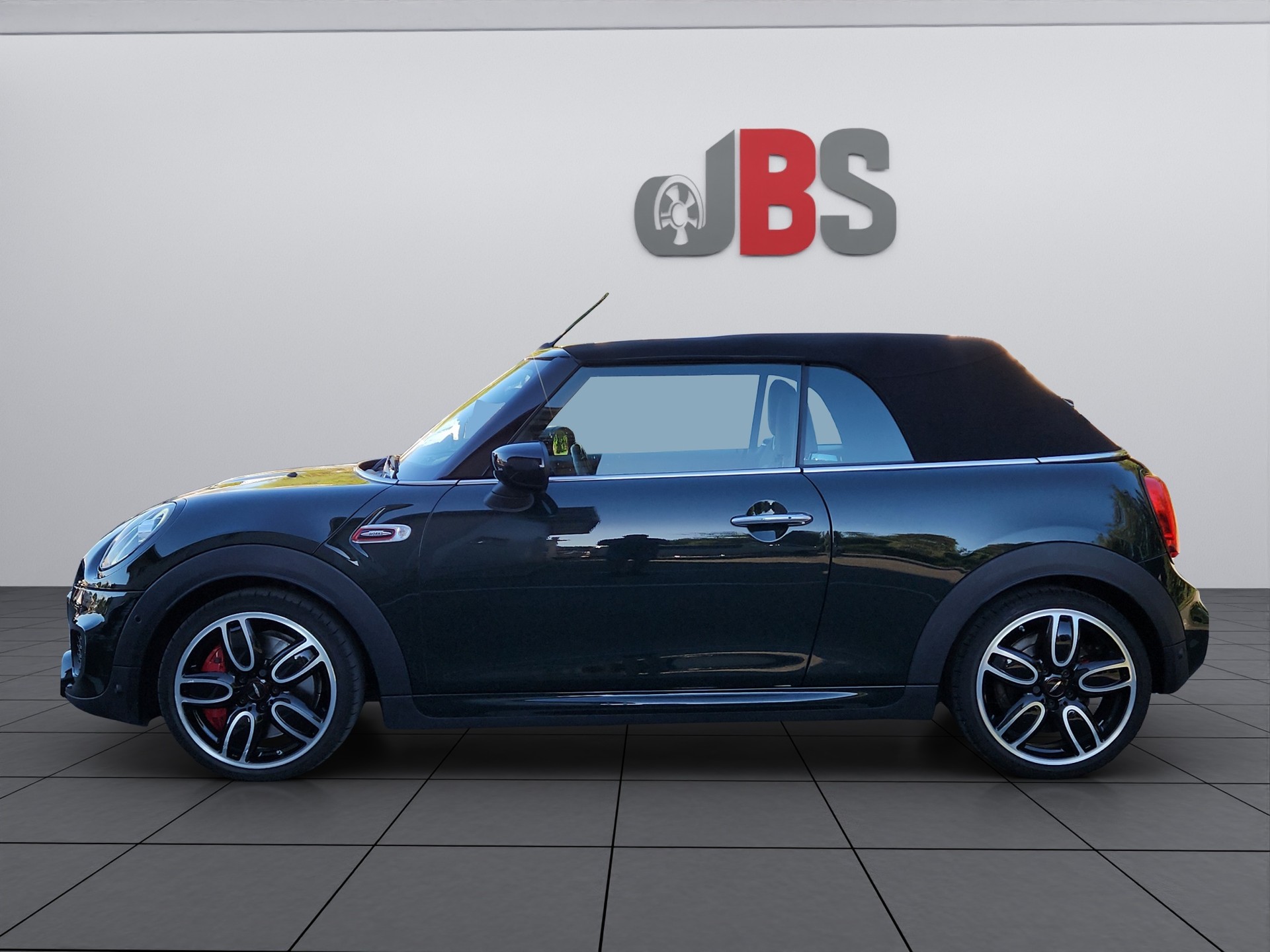 MINI Cooper John Cooper Works Cabriolet Steptronic-image-1