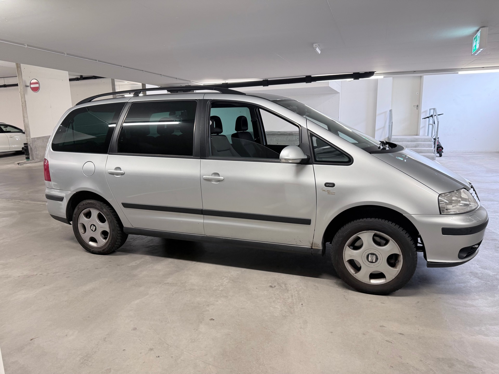SEAT Alhambra 1.9 TDI **7 Platz** 4x4**-image-4