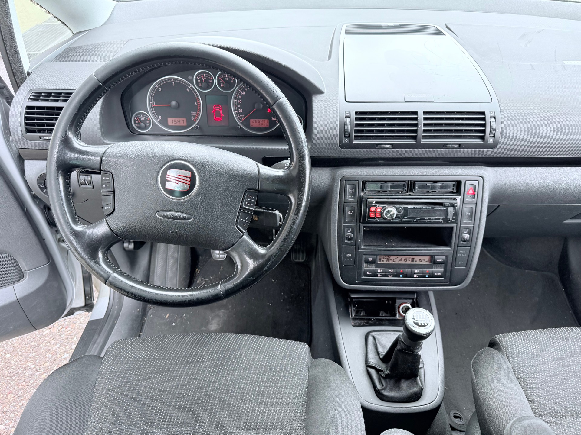 SEAT Alhambra 1.9 TDI **7 Platz** 4x4**-image-9