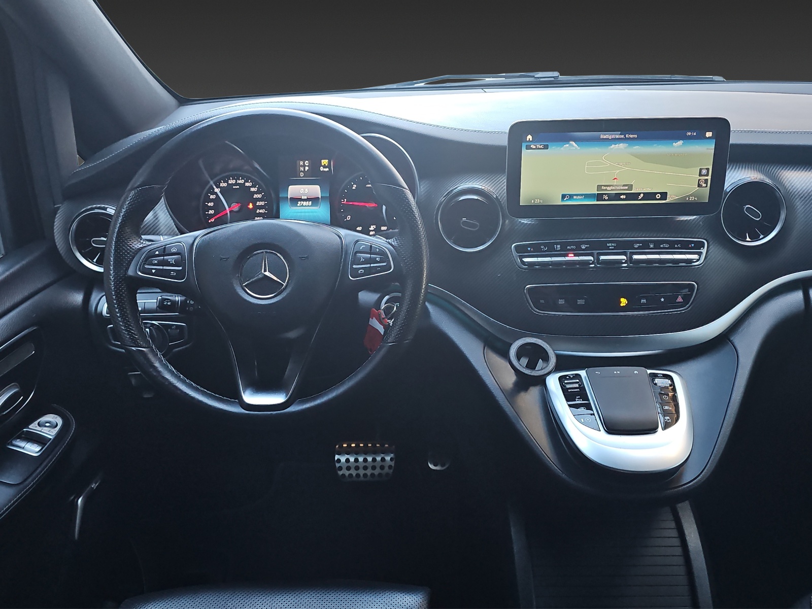 MERCEDES-BENZ V 300 d lang AMG-Line 4Matic 9G-Tronic-image-16