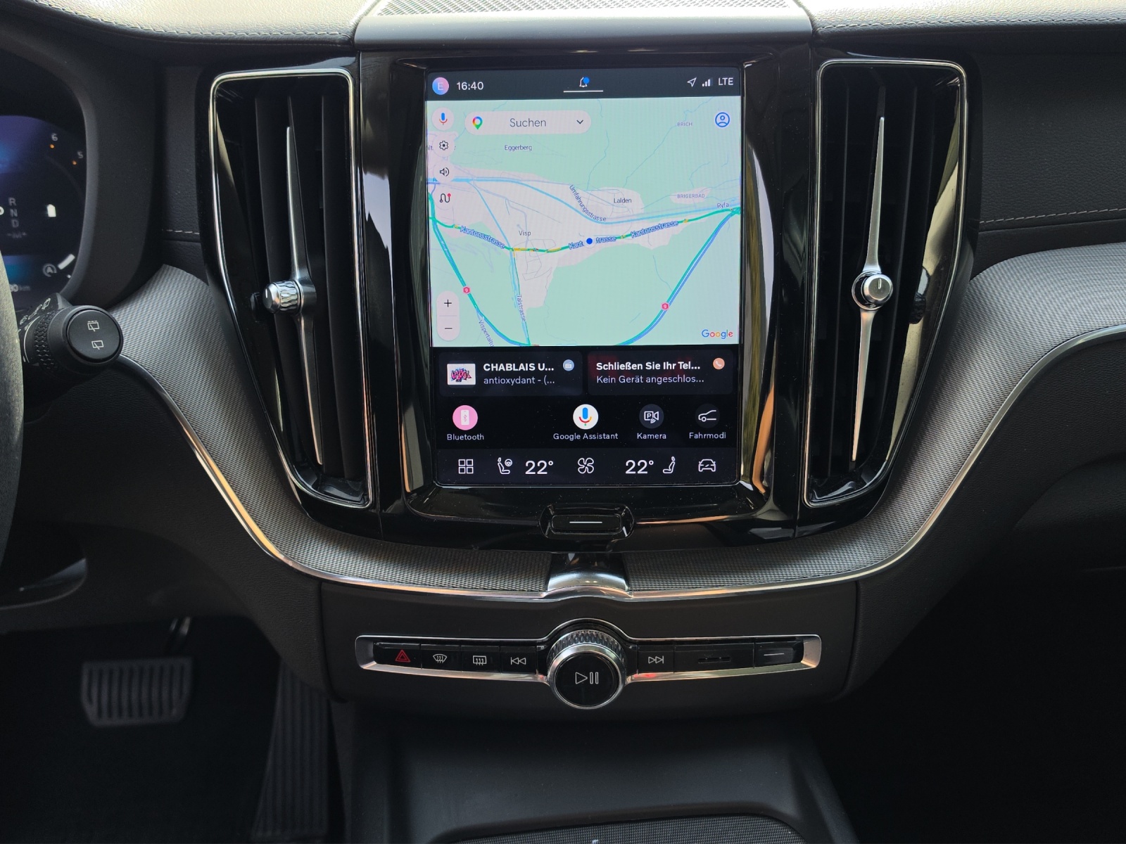 VOLVO XC60 2.0 B4 MH Ultimate Dark AWD-image-10