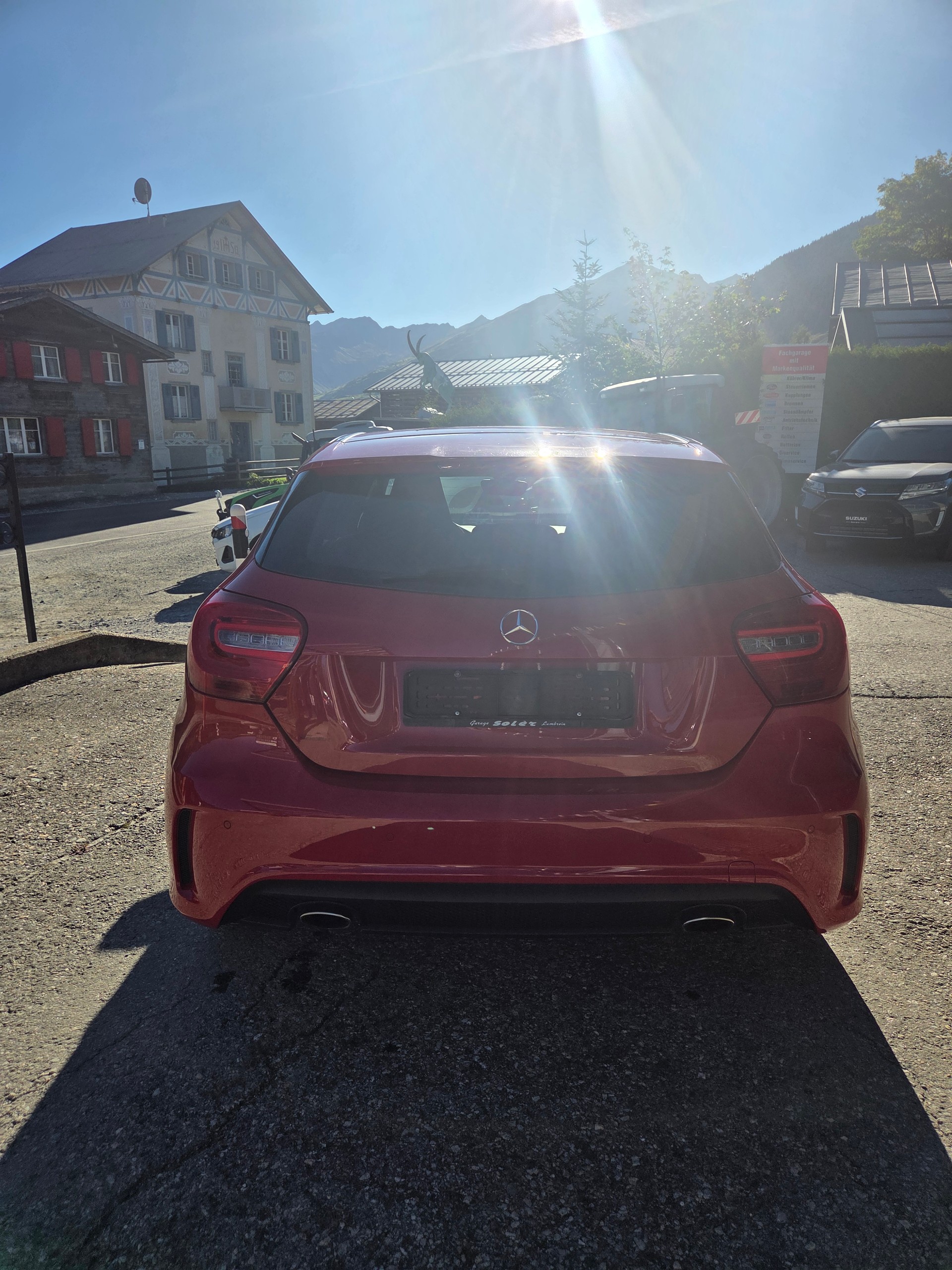 MERCEDES-BENZ A 250 AMG Line 4Matic 7G-DCT-image-5