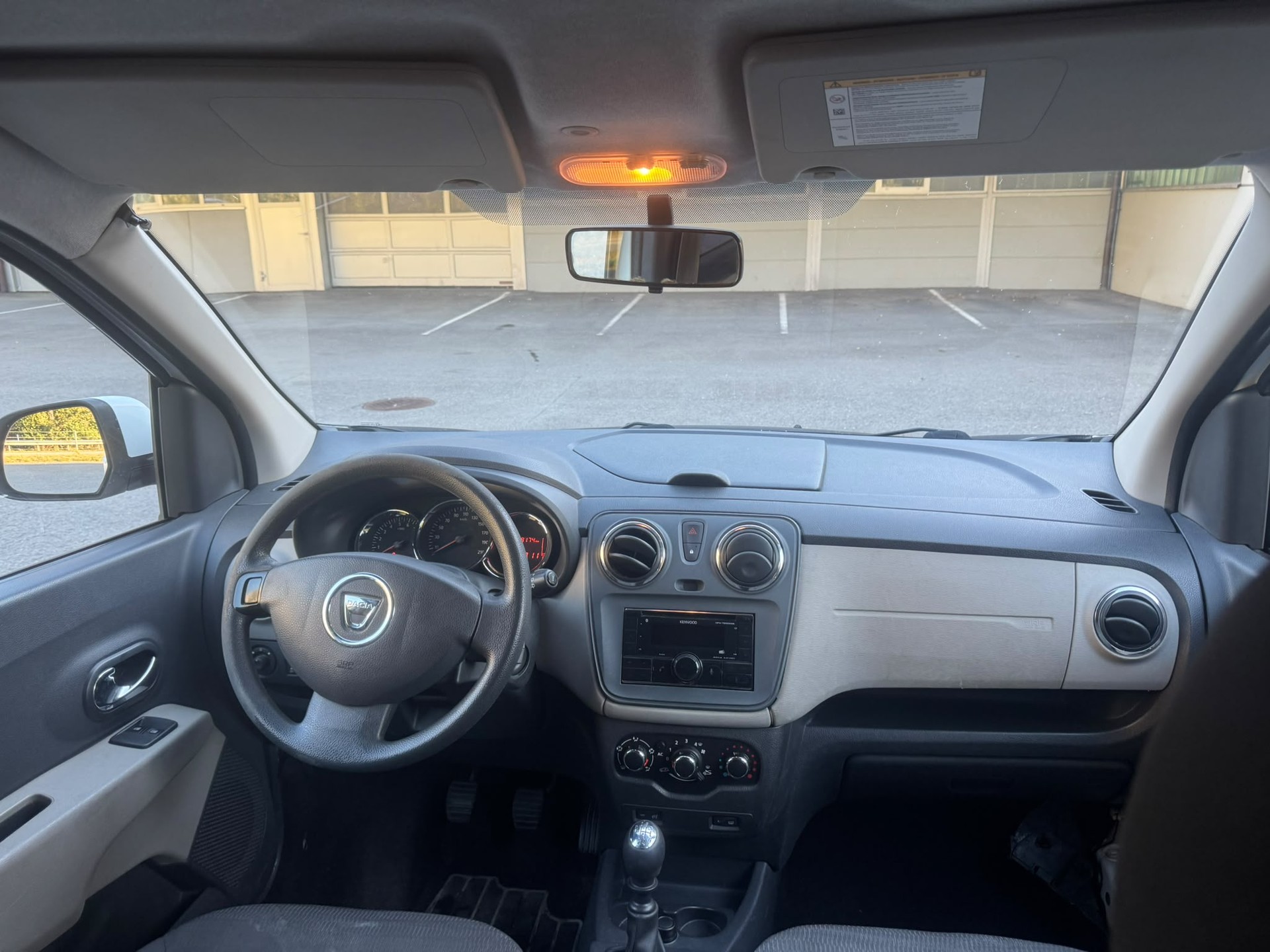 DACIA Lodgy 1.5 dCi Lauréate 5PL-image-7