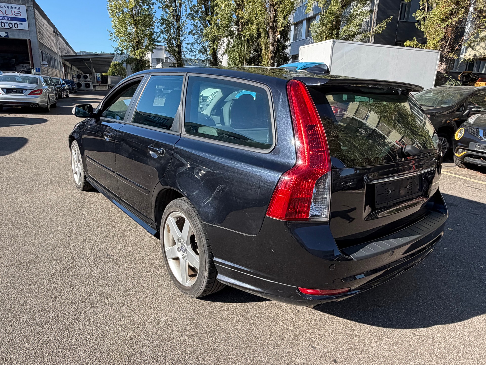 VOLVO V50 T5 Kinetic-image-5