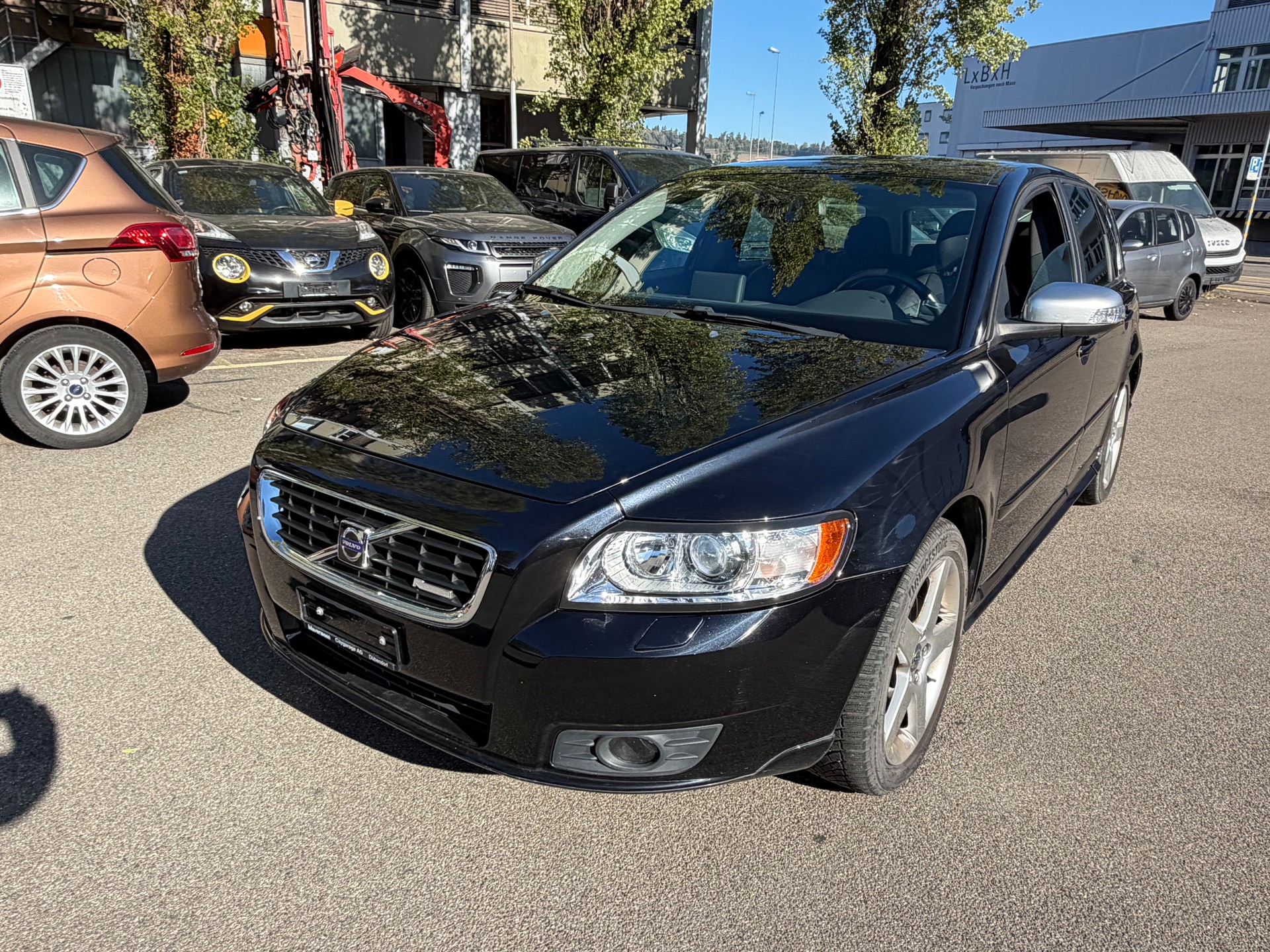 VOLVO V50 T5 Kinetic-image-0
