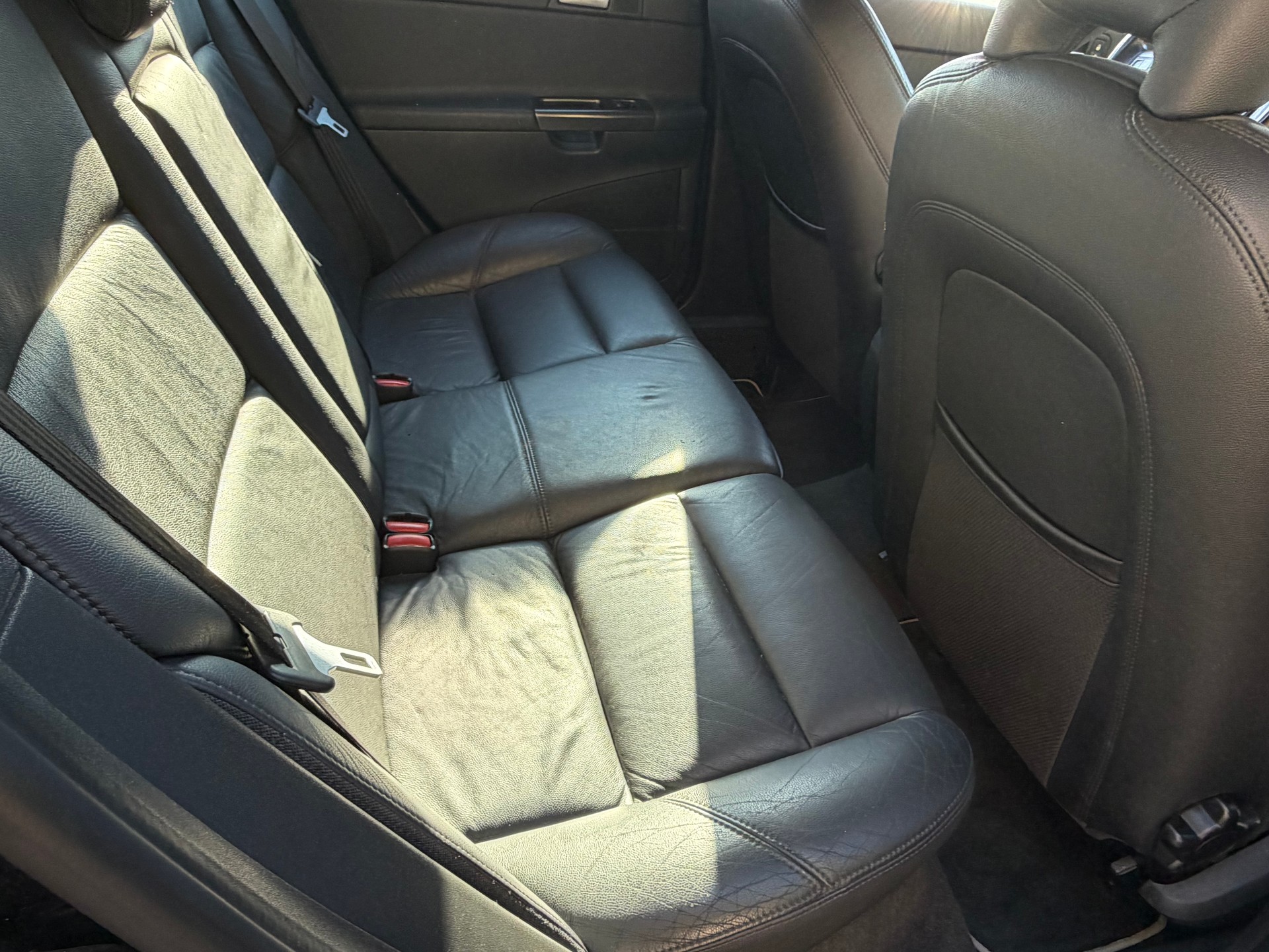 VOLVO V50 T5 Kinetic-image-9