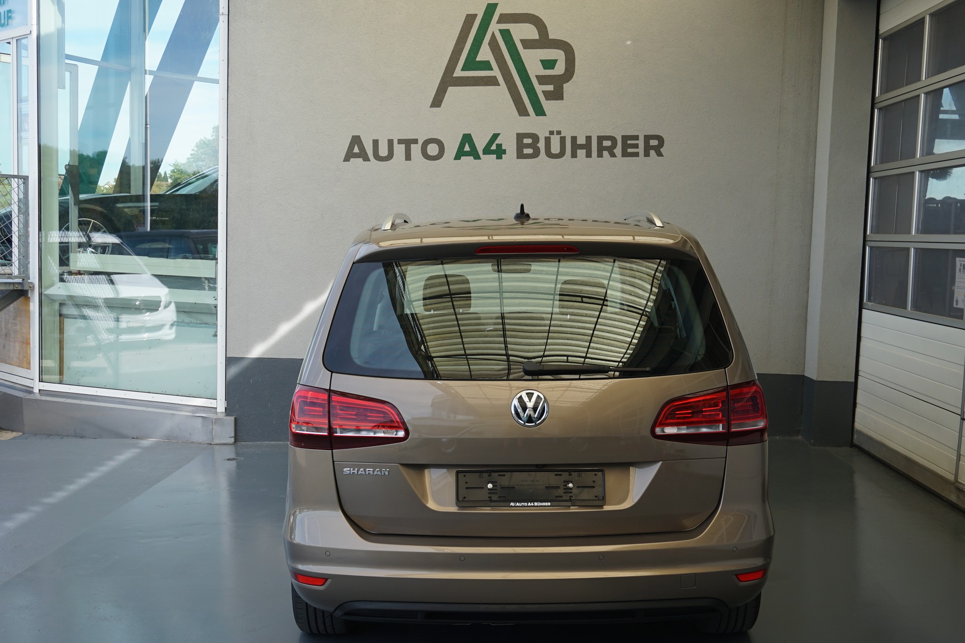 VW Sharan 2.0TDI BMT Comfort-image-11
