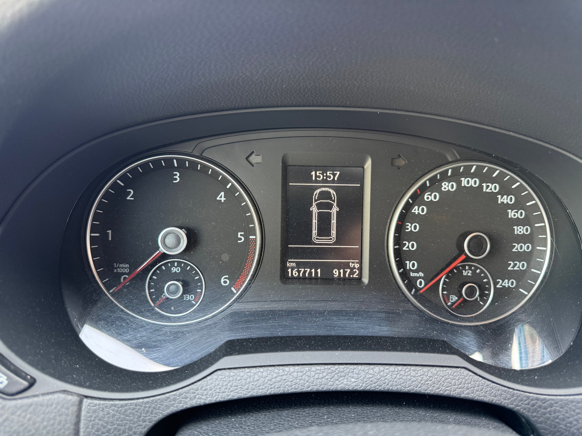 VW SHARAN-image-10
