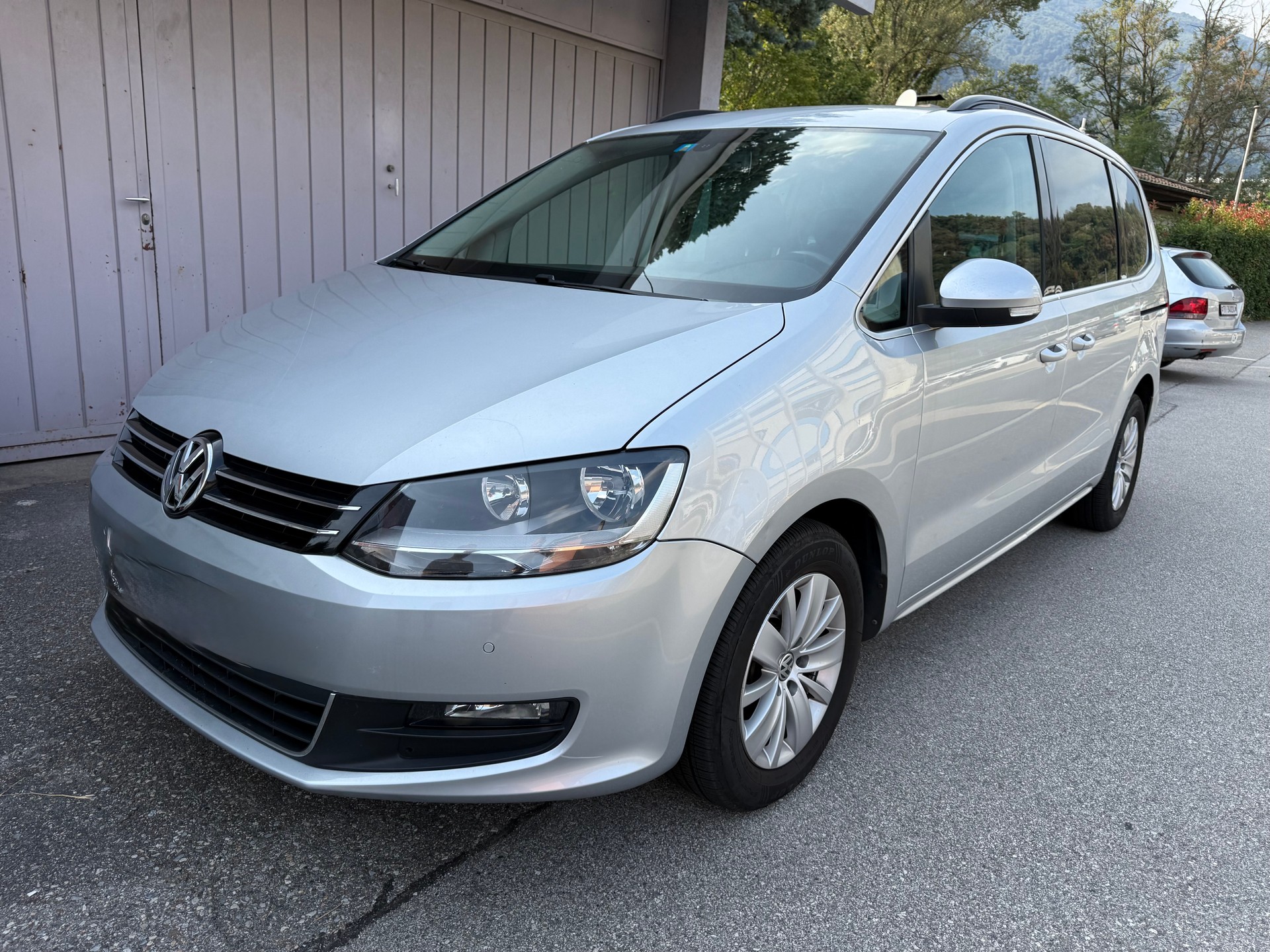 VW SHARAN-image-1