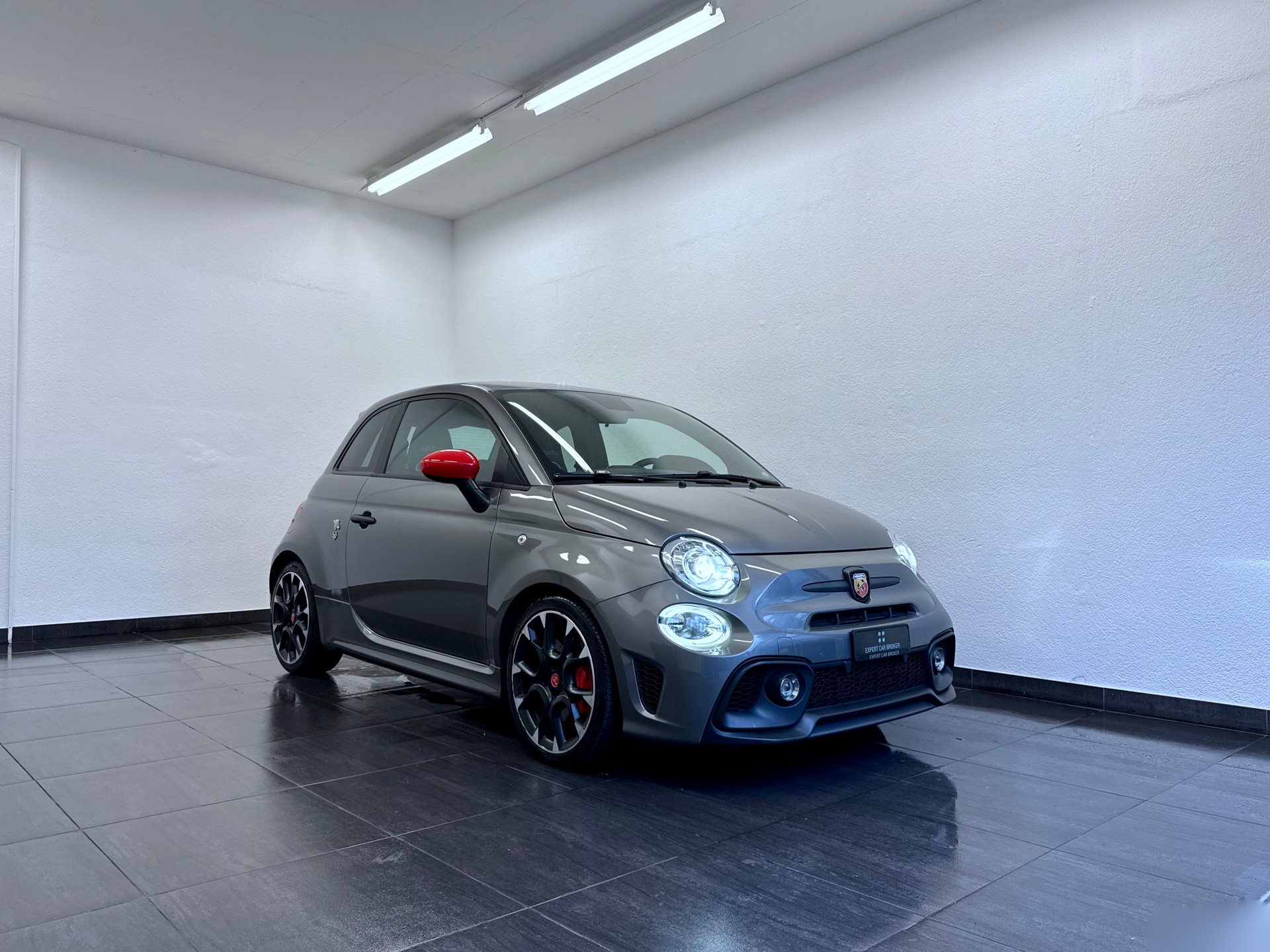 FIAT 1.4 Turbojet 16V 595 Competizione Automat-showroom-element-1