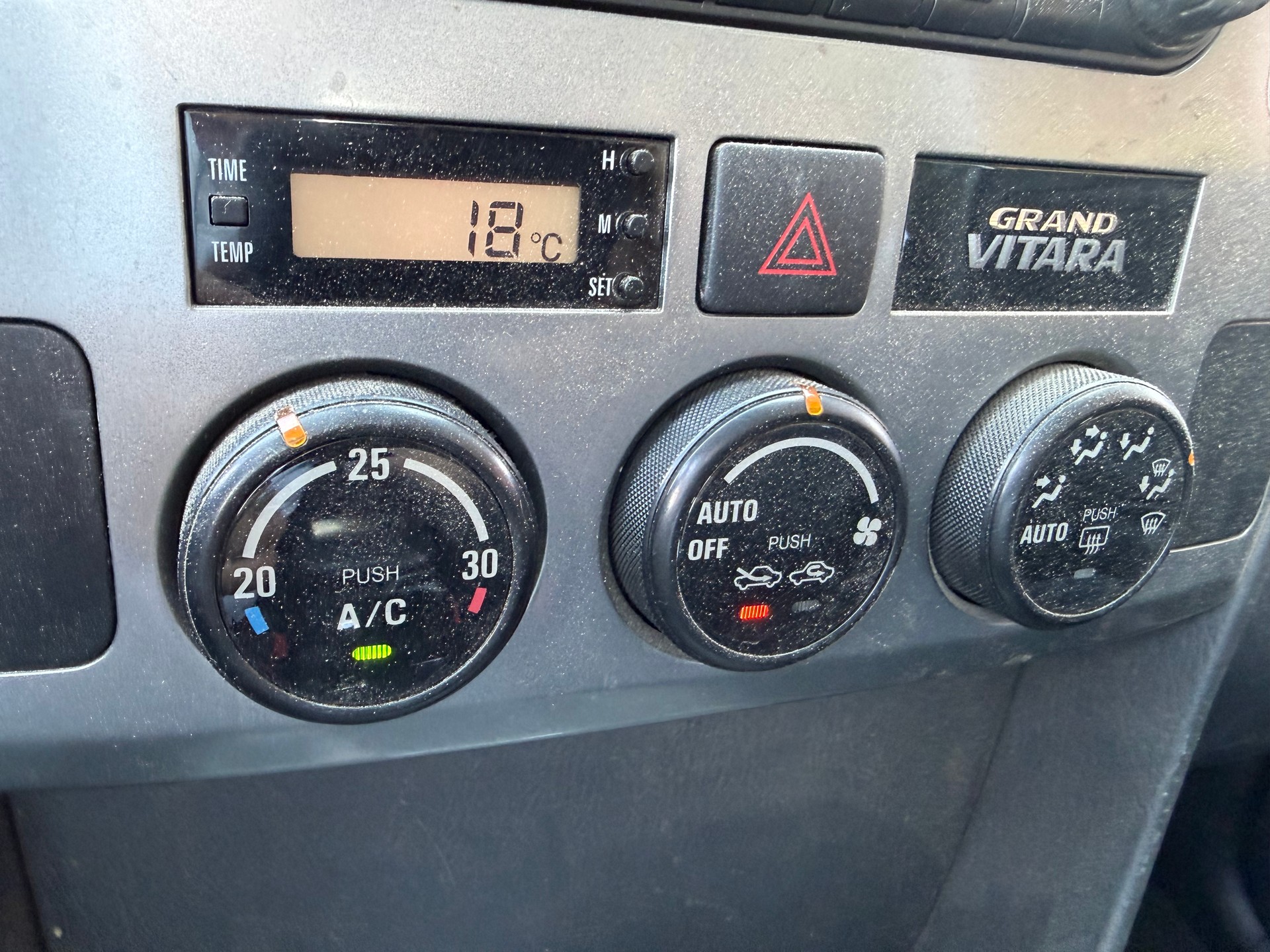 SUZUKI Grand Vitara 2.0 16V Top-image-7