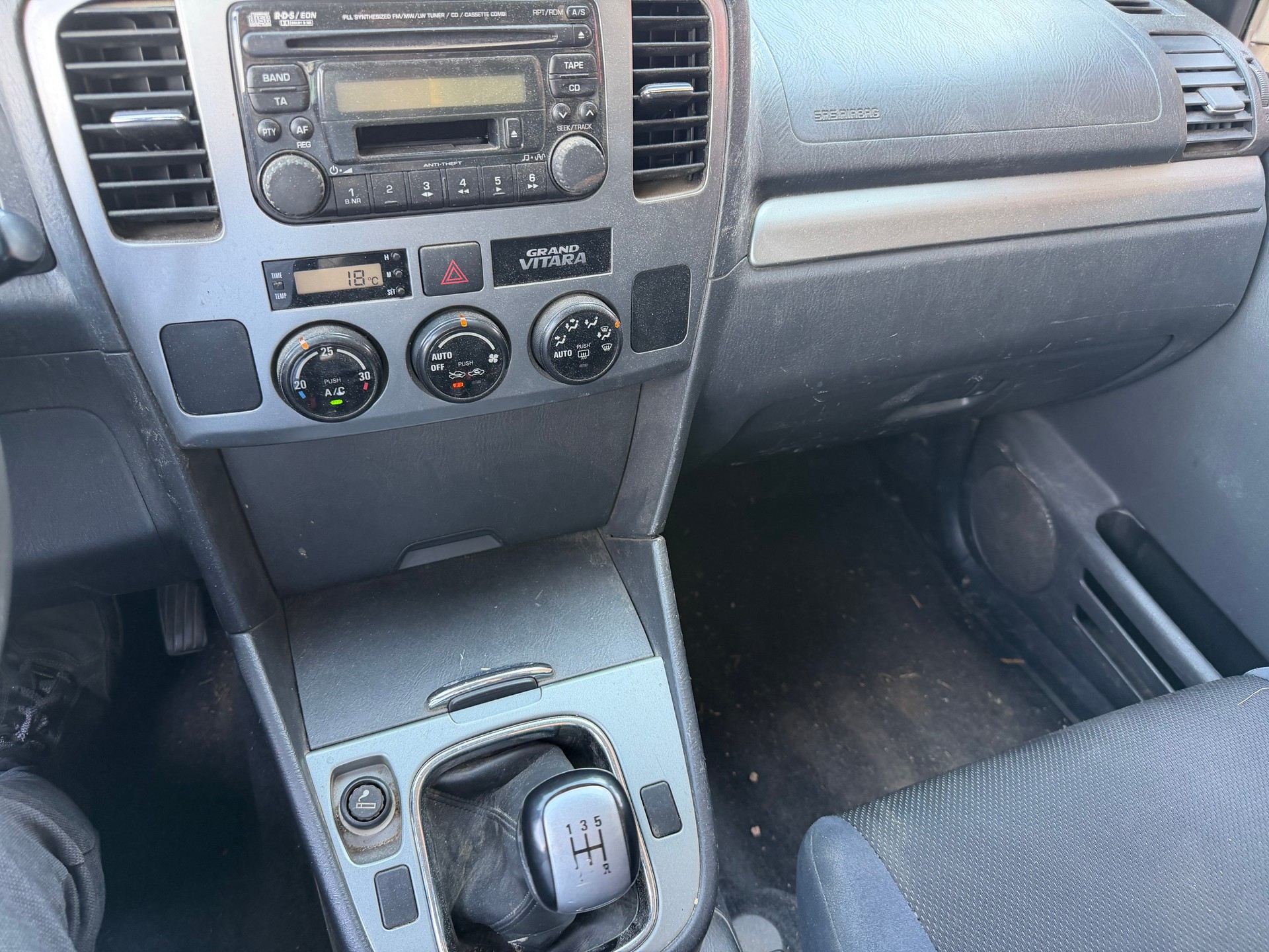 SUZUKI Grand Vitara 2.0 16V Top-image-10