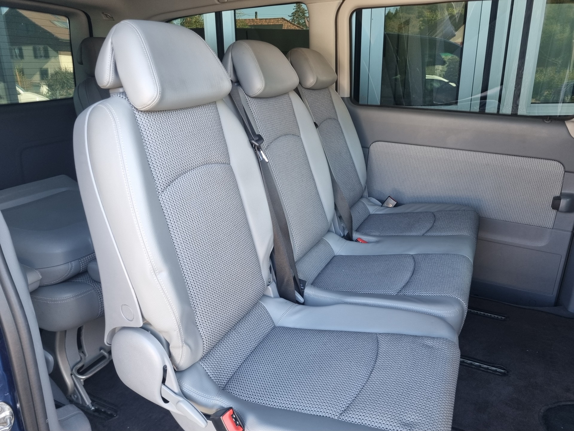 MERCEDES-BENZ Viano 3.0 CDI Trend L Family Automat-image-12