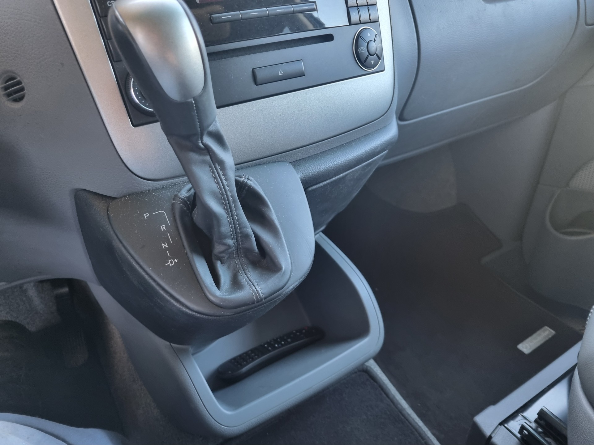 MERCEDES-BENZ Viano 3.0 CDI Trend L Family Automat-image-15