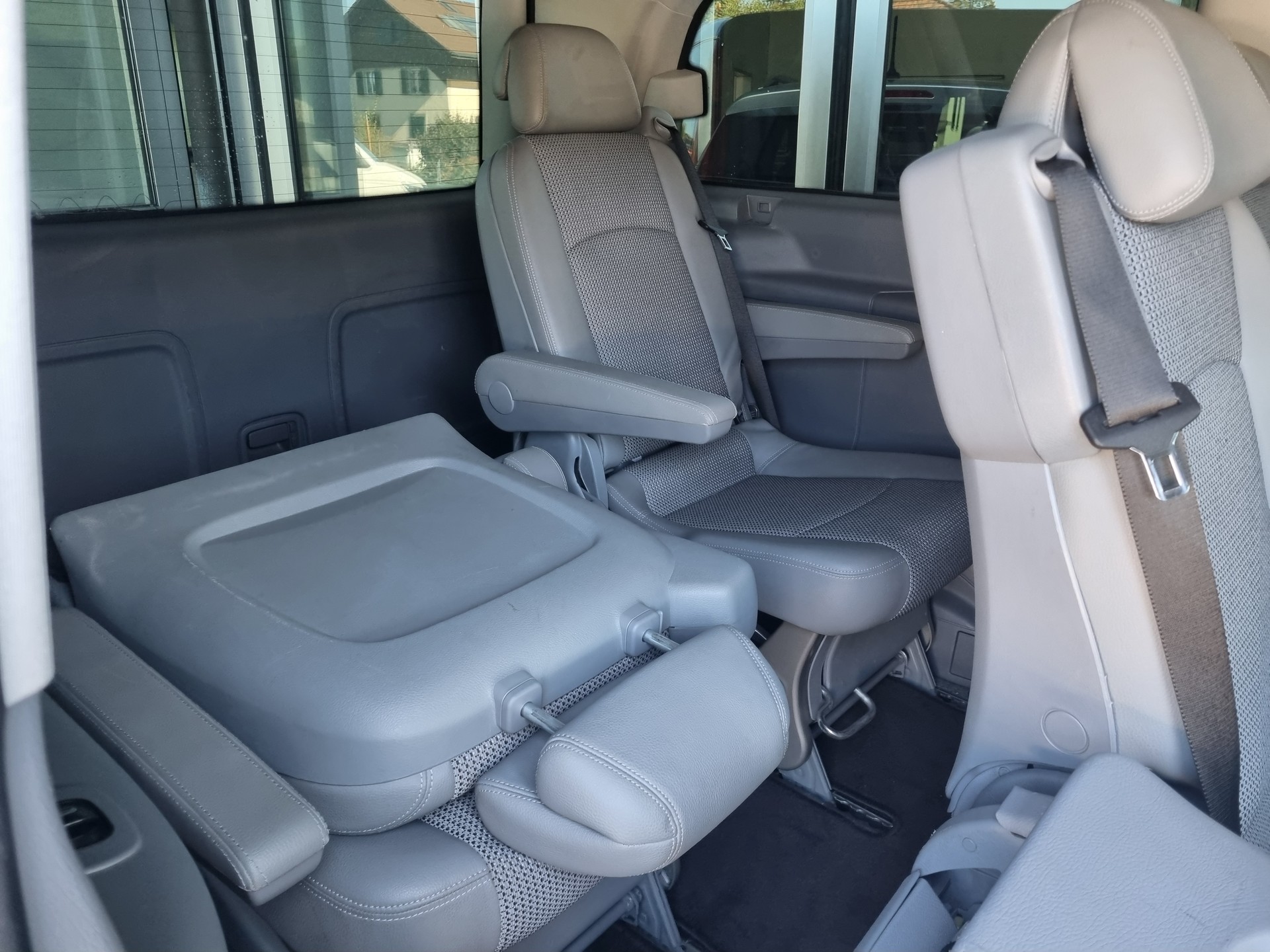 MERCEDES-BENZ Viano 3.0 CDI Trend L Family Automat-image-11