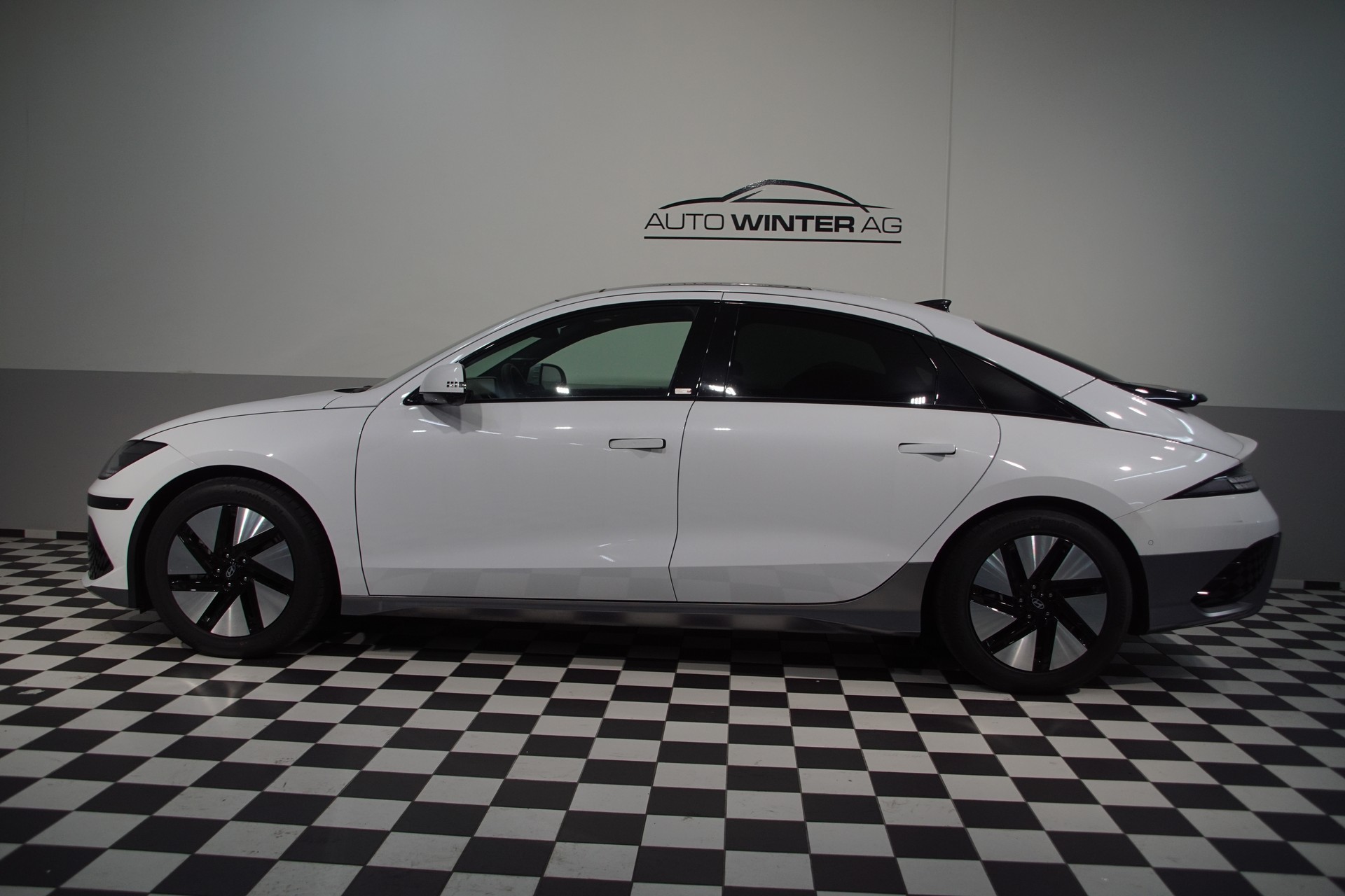 HYUNDAI Ioniq 6 77kWh Launch Edition 4WD ++swiss-edition++-image-11