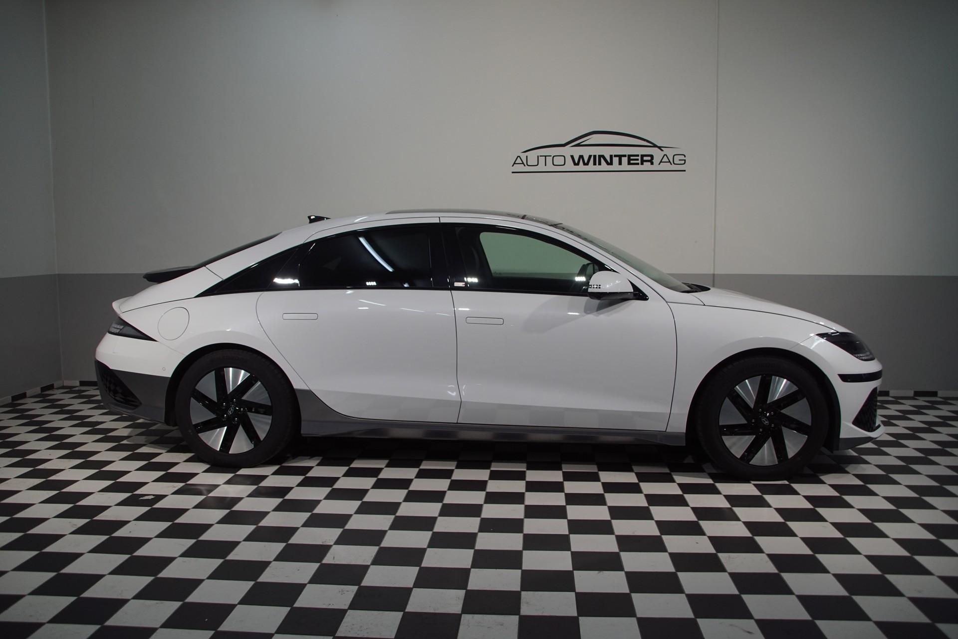 HYUNDAI Ioniq 6 77kWh Launch Edition 4WD ++swiss-edition++-image-6