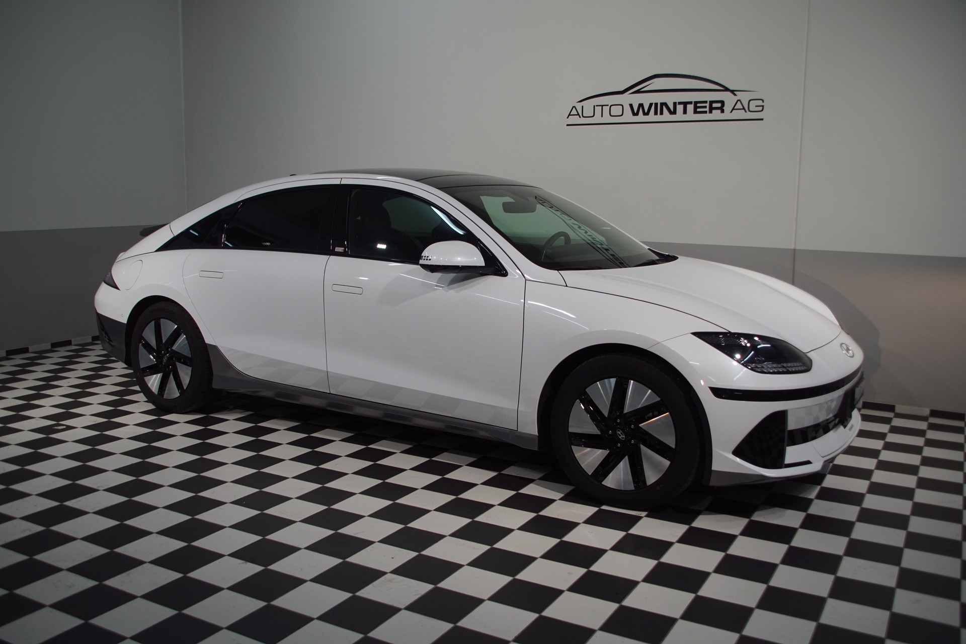 HYUNDAI Ioniq 6 77kWh Launch Edition 4WD ++swiss-edition++-image-4