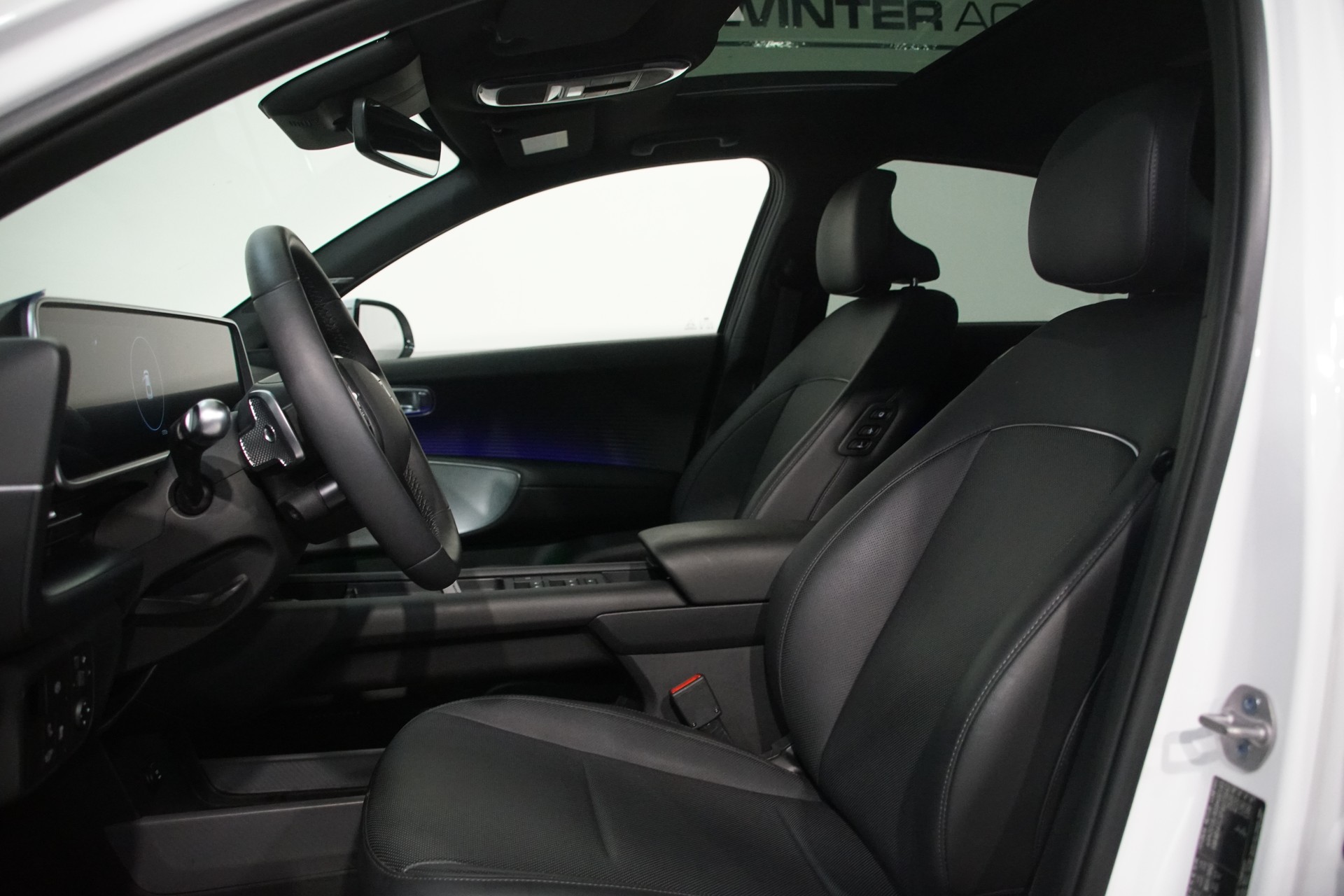 HYUNDAI Ioniq 6 77kWh Launch Edition 4WD ++swiss-edition++-image-14