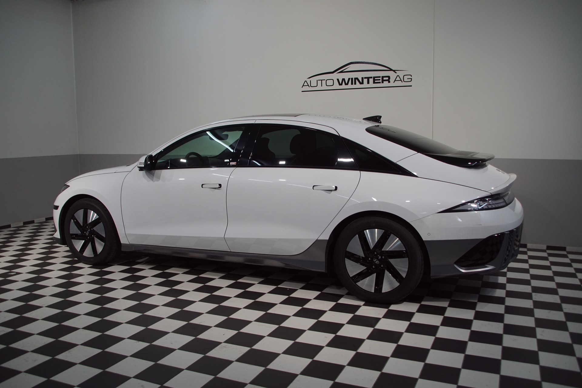 HYUNDAI Ioniq 6 77kWh Launch Edition 4WD ++swiss-edition++-image-10