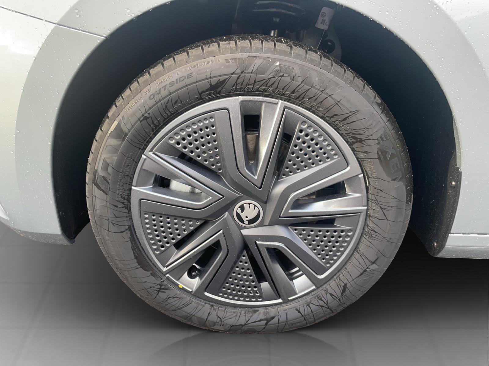 SKODA Fabia 1.0 TSI Dynamic DSG-image-15