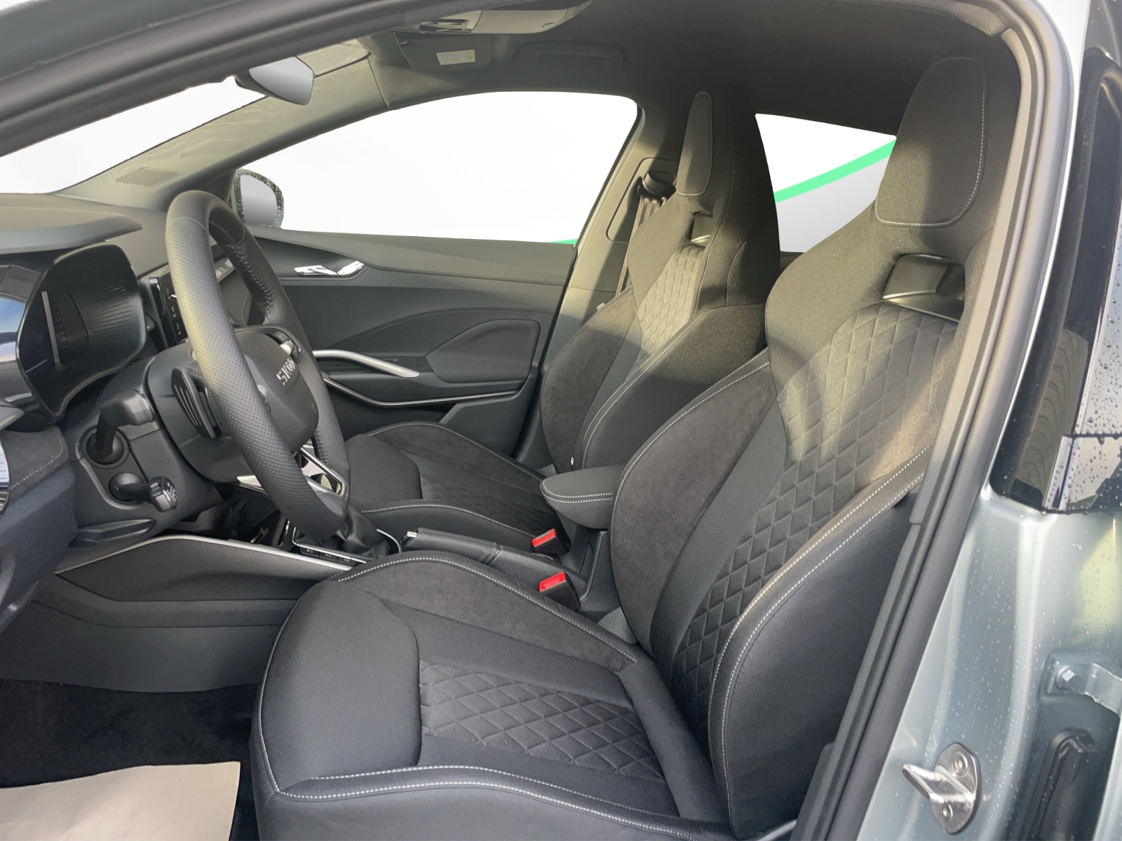 SKODA Fabia 1.0 TSI Dynamic DSG-image-6