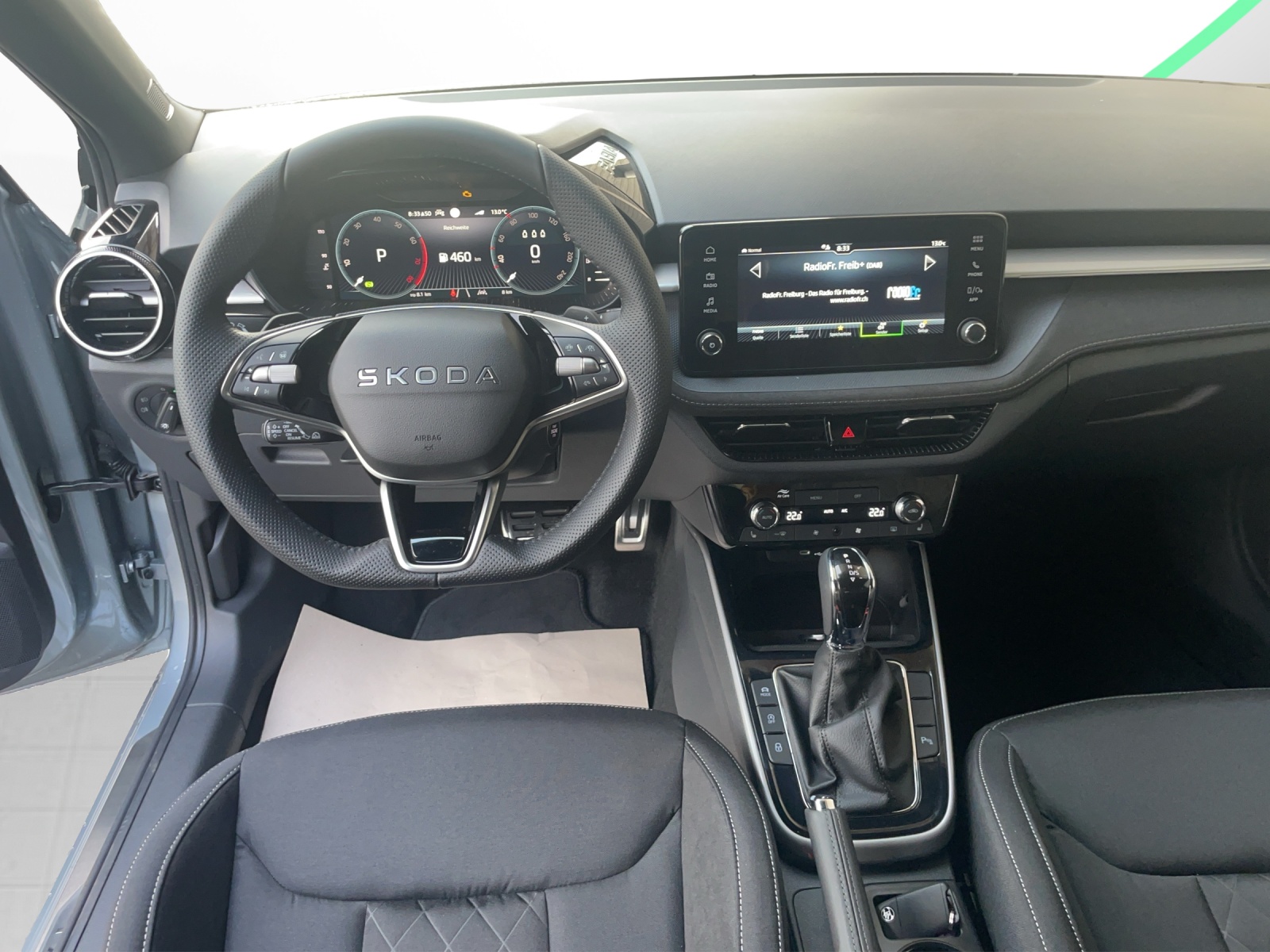 SKODA Fabia 1.0 TSI Dynamic DSG-image-9