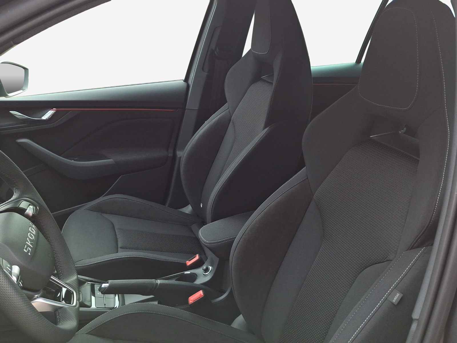 SKODA Kamiq 1.5 TSI Dynamic DSG-image-7