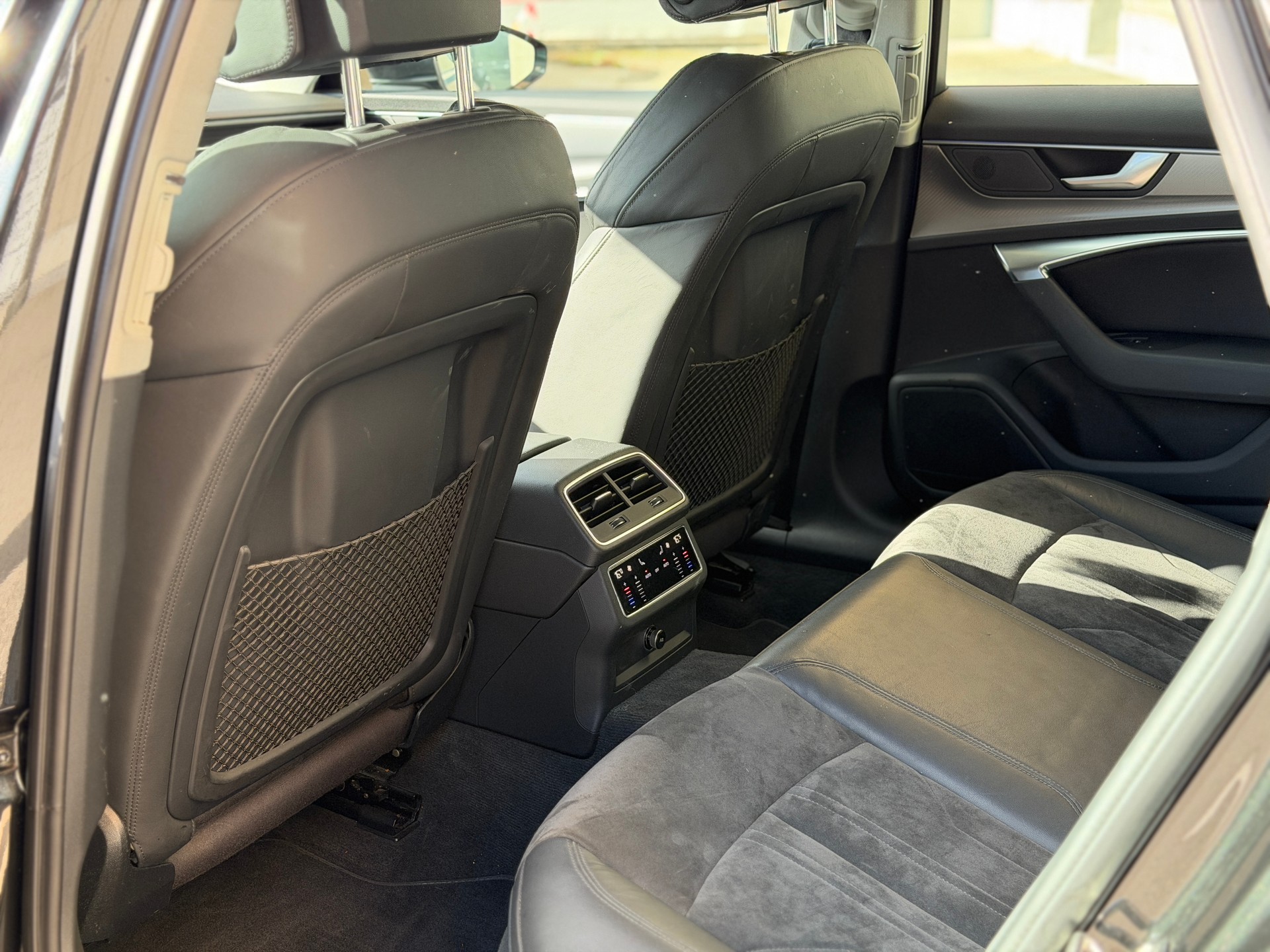 AUDI A6 Avant 40 TDI Sport S-tronic-image-18