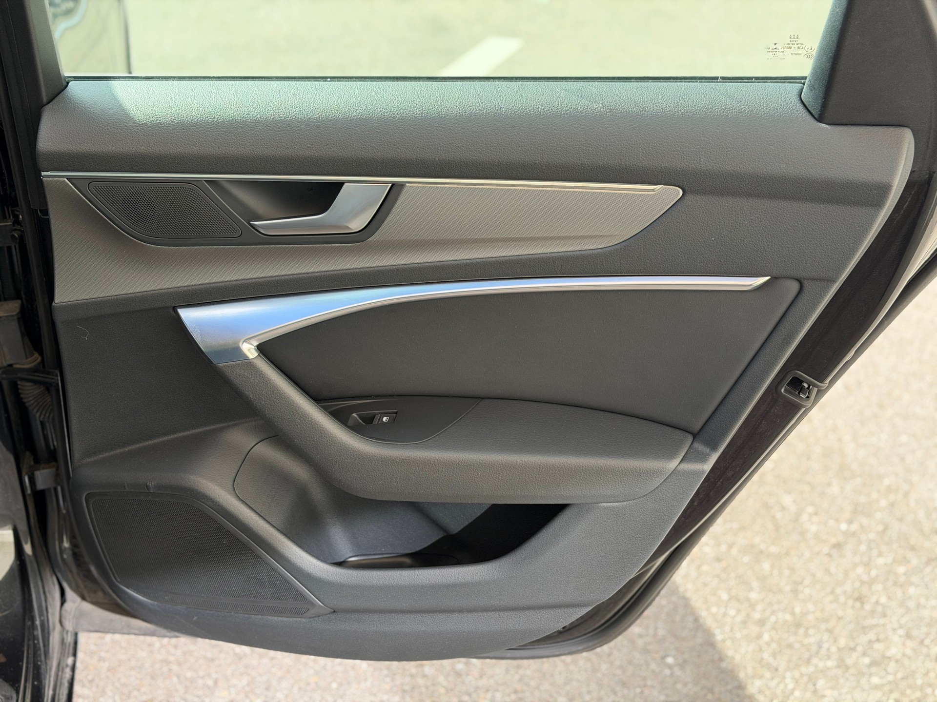 AUDI A6 Avant 40 TDI Sport S-tronic-image-25