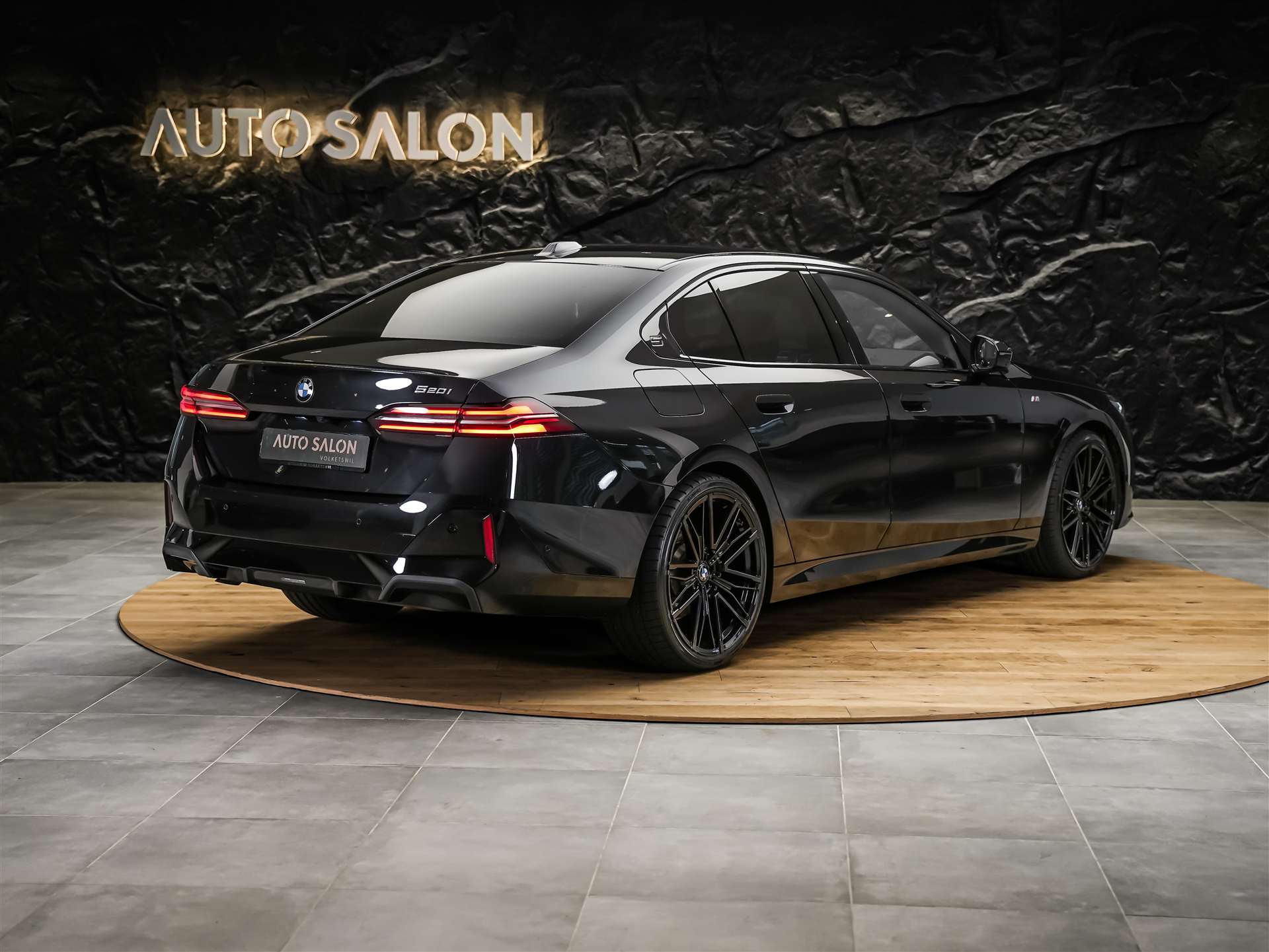 BMW 520i 48V M Sport Steptronic *ICONIC GLOW*Werksgarantie*21" Felgen*Sitzlüftung*-image-5