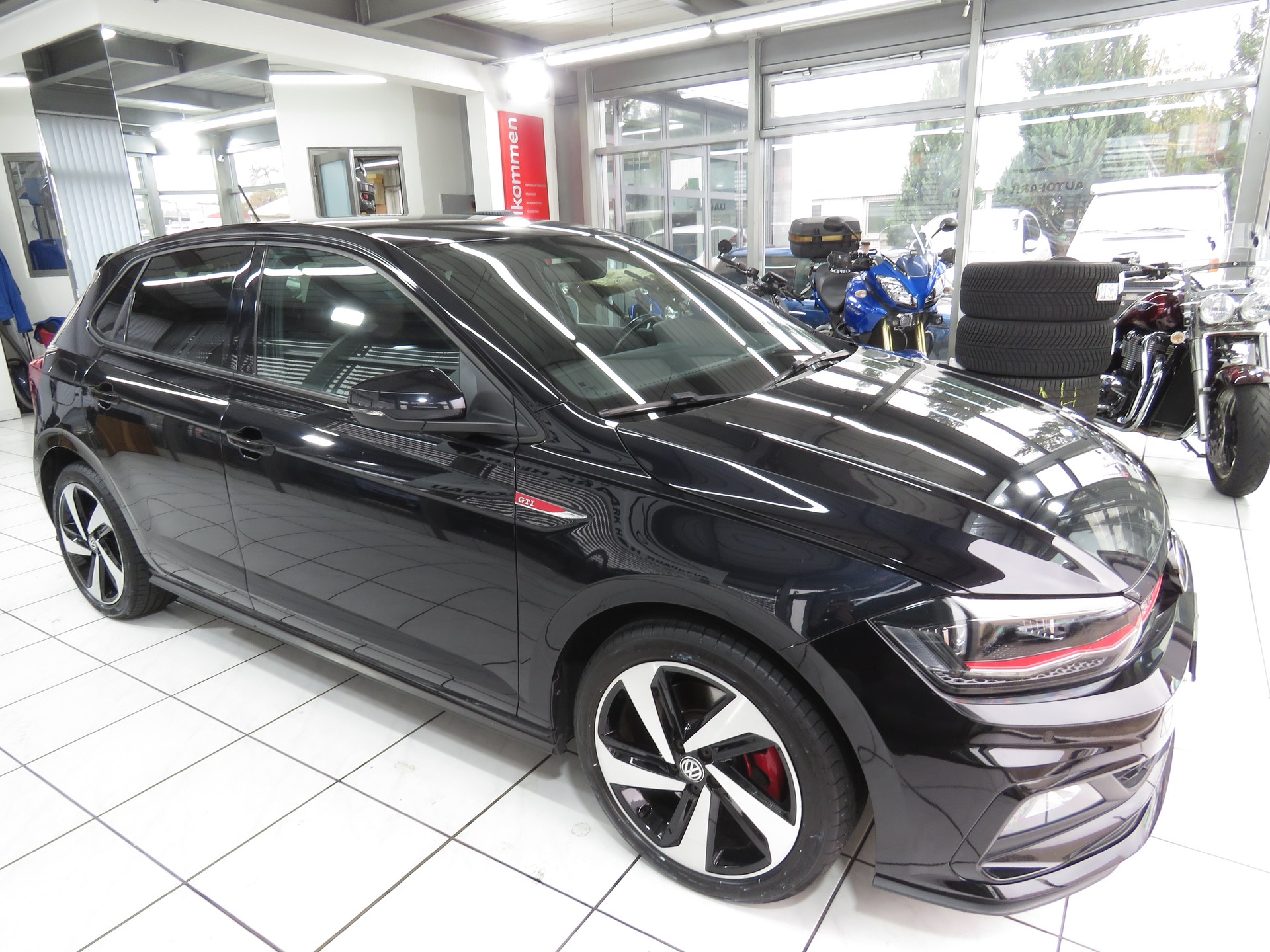 VW Polo 2.0 TSI GTI DSG-showroom-element-2