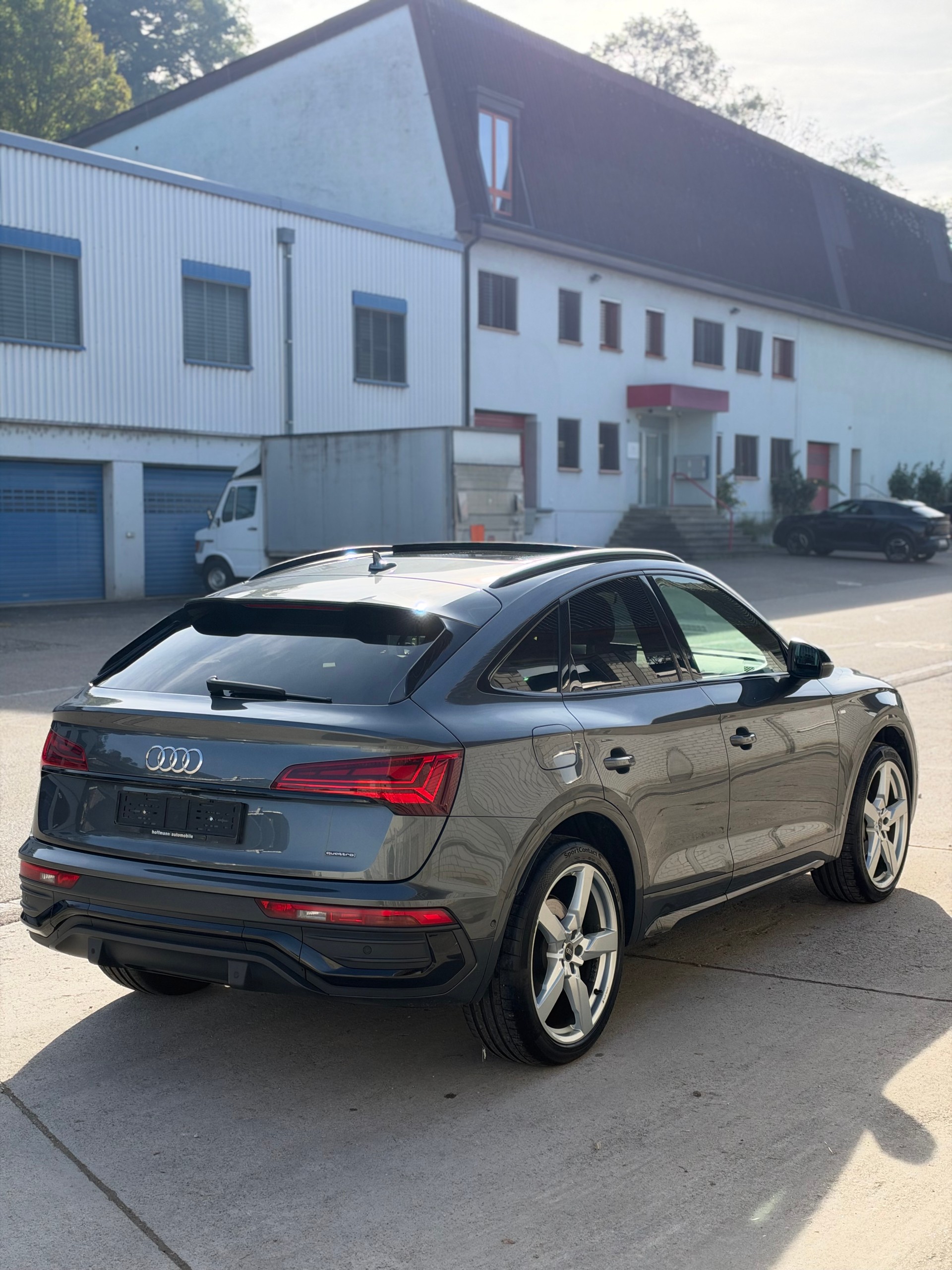 AUDI 2.0 40 TDI Black Edition Sport Back S-Line-image-2