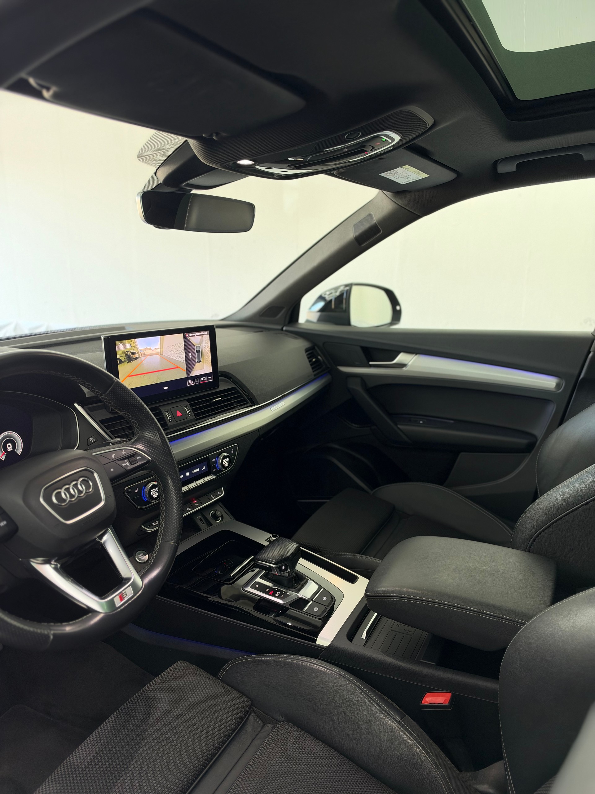 AUDI 2.0 40 TDI Black Edition Sport Back S-Line-image-5