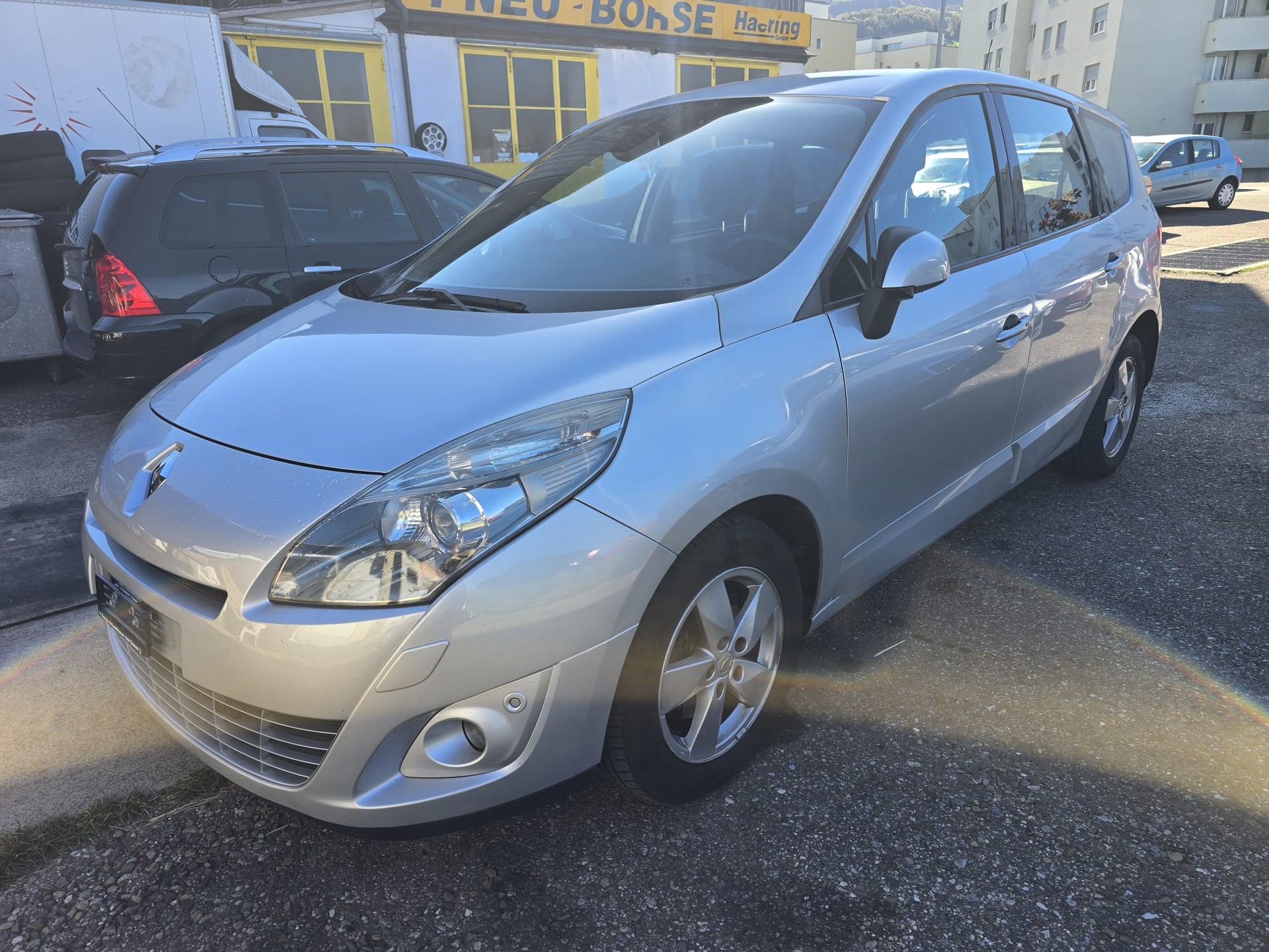 RENAULT Grand Scénic 1.4 16V Turbo Dynamique-image-0