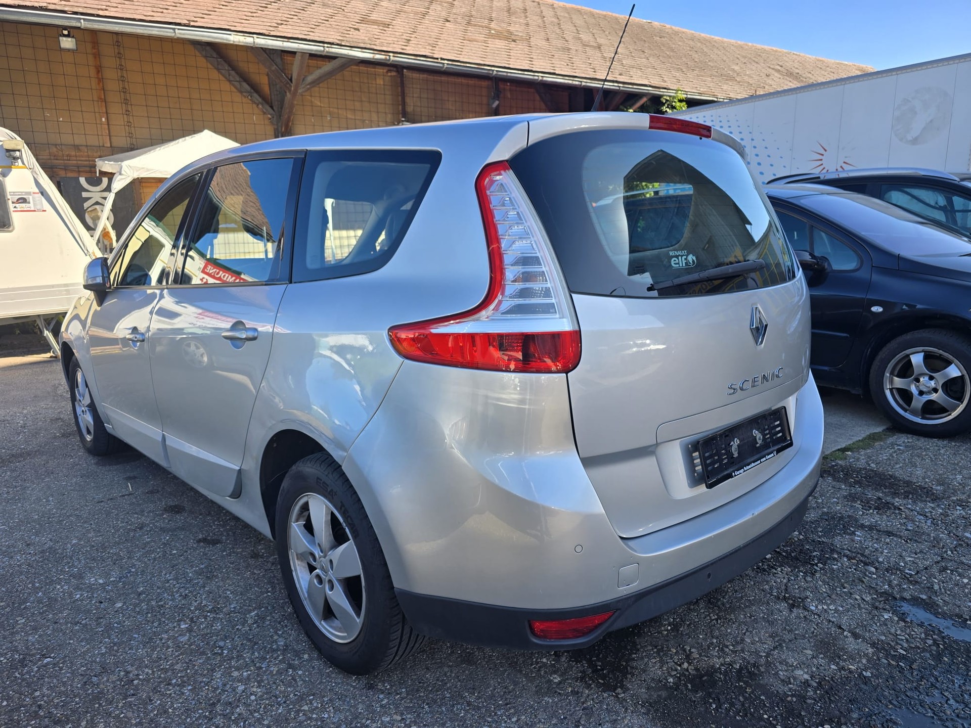 RENAULT Grand Scénic 1.4 16V Turbo Dynamique-image-2