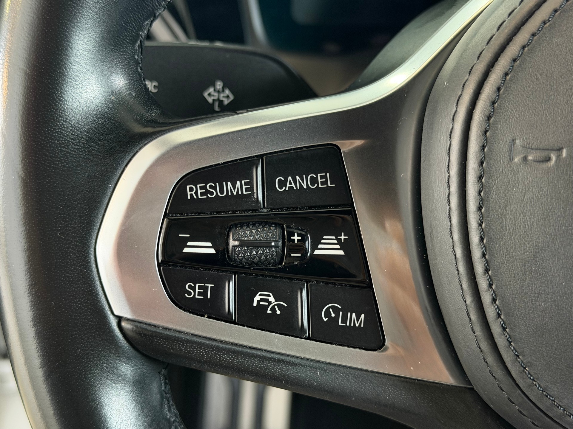 BMW 320d M Sport Steptronic | CH-Auto | Frisch MFK | M-Sportpaket | BMW Live Cockpit-image-14