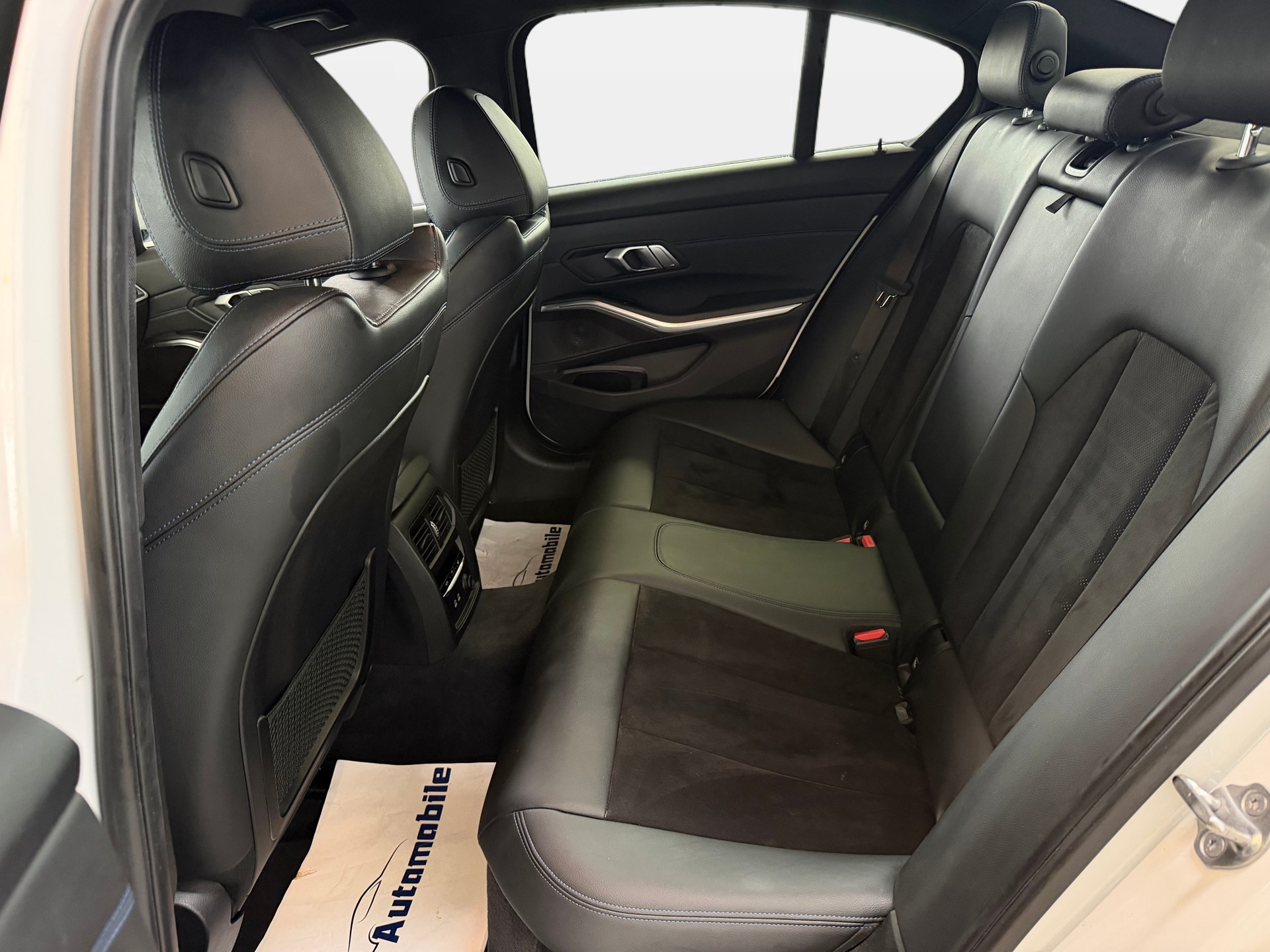 BMW 320d M Sport Steptronic | CH-Auto | Frisch MFK | M-Sportpaket | BMW Live Cockpit-image-9